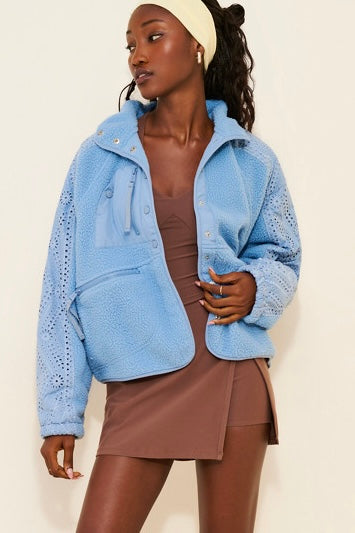 Free People Hit The Slopes Eyelet Fleece Jacket - Denim Rinse Blue