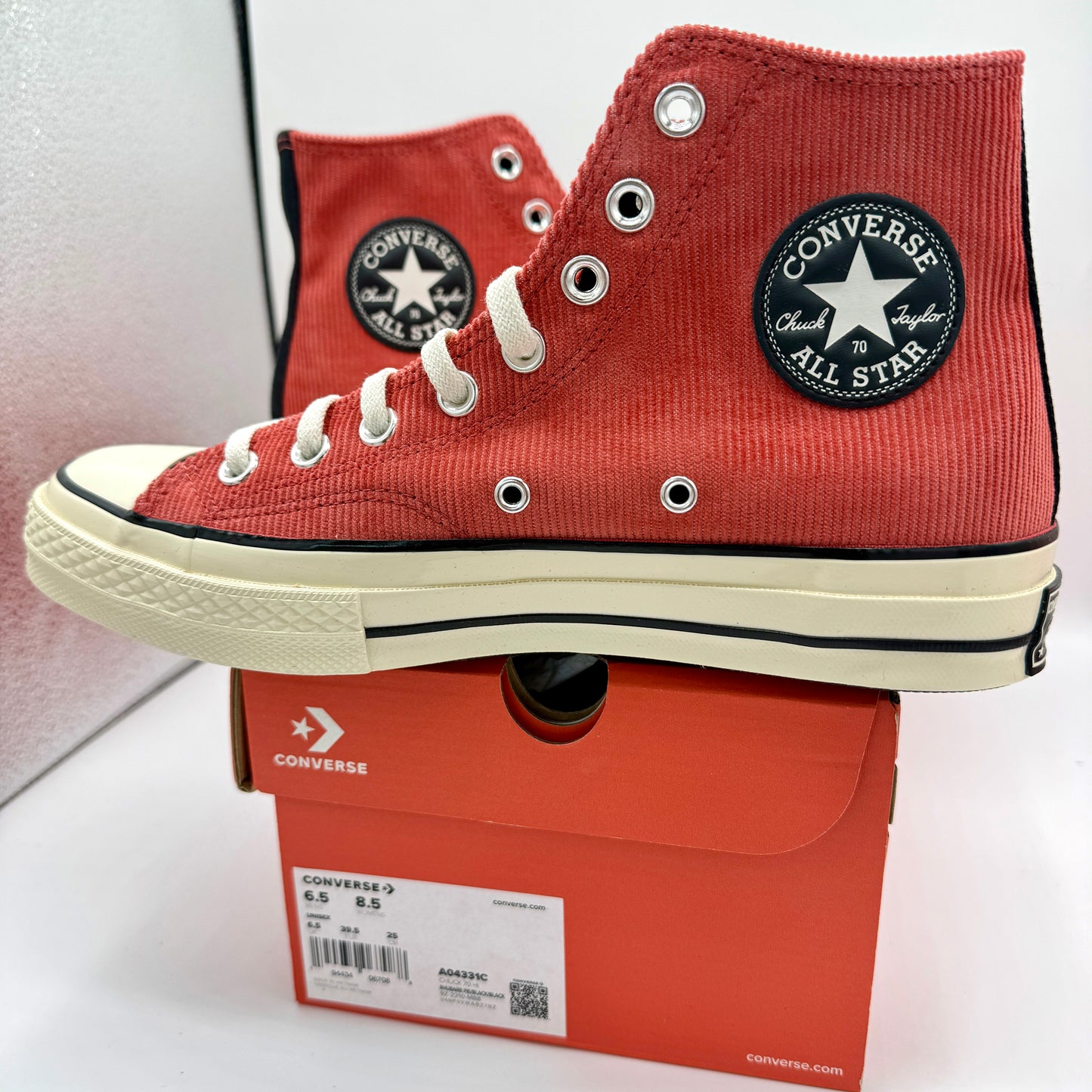 Converse Chuck 70 Hi Classic Tops Rhubarb Pie Corduroy Workwear Red Black