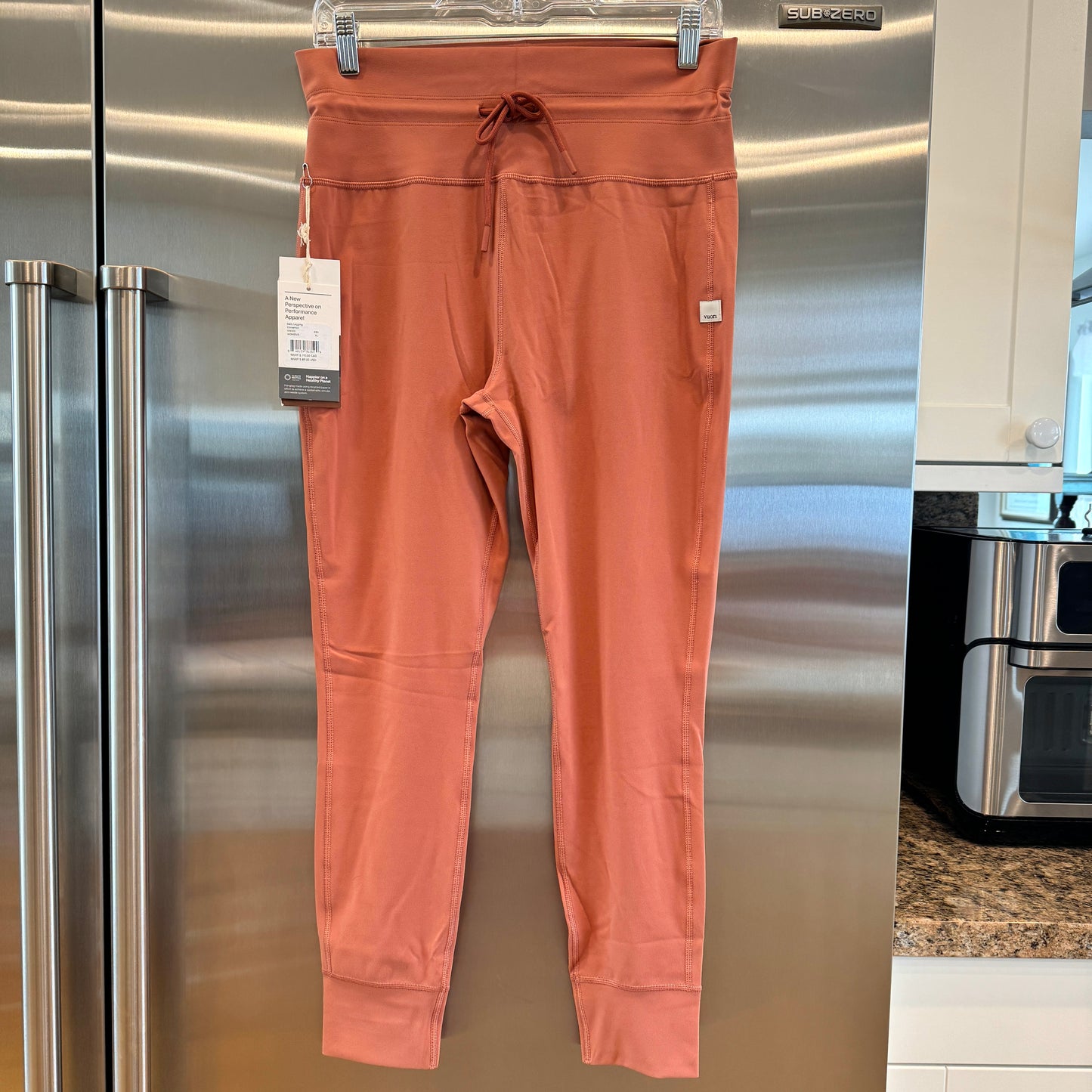 Vuori Daily Legging in Cinnamon Orange Athletic Pants Tights NEW