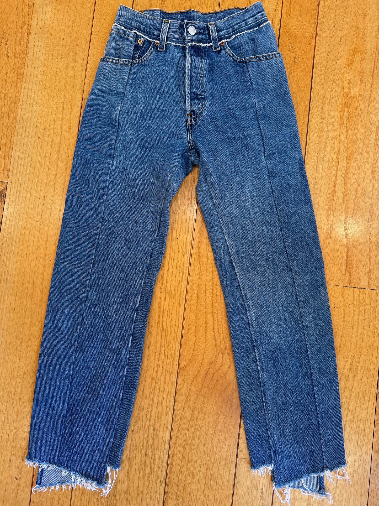 Vetements reconstructed denim pants Levi’s jeans denma size extra small womens