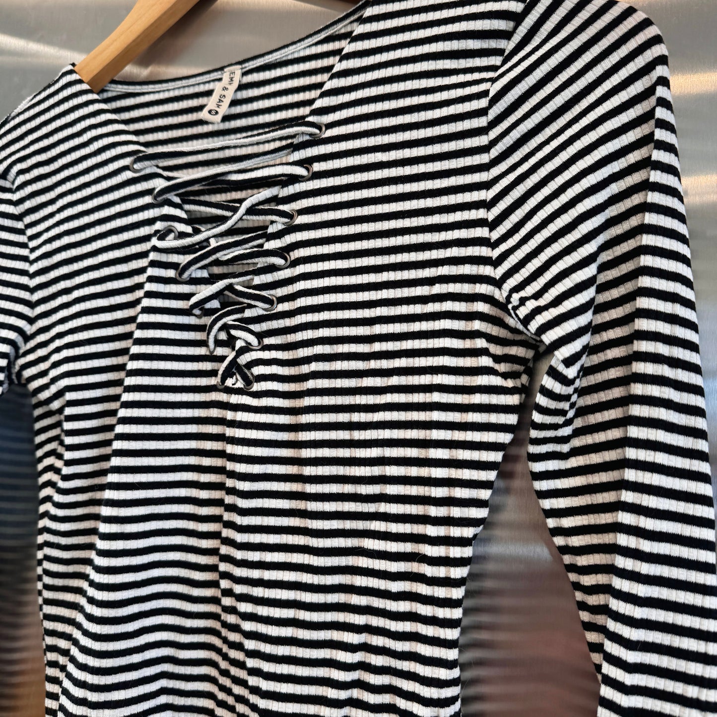 LF Emma and Sam Black White Striped Ribbed Long Sleeve Top with lace up front * Pre-owned Like NEW