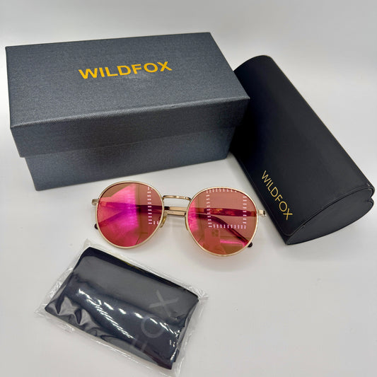 Wildfox Dakota Deluxe Sunglasses Classic Round Gold , NEW with case and cloth