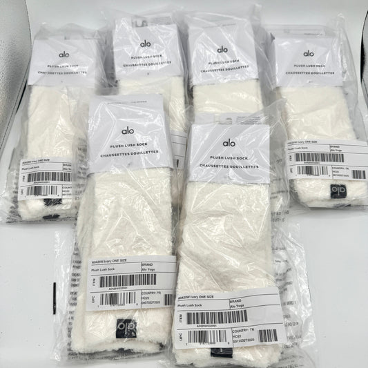 Alo Yoga (Bundle) Women’s Plush Lush Socks, 6x Pairs - Ivory White