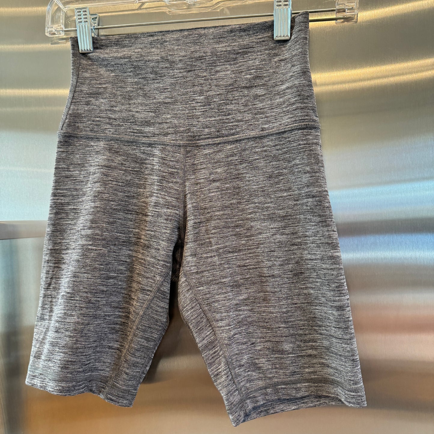 Lululemon Align Shorts HR High Rise in Heathered Black ( grey ) 6 Inch Inseam Pre-Owned