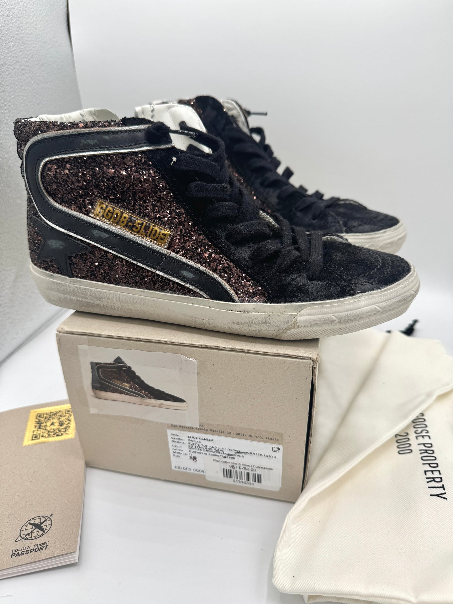 Golden Goose Sneakers Slide in Coffee / Black  Classic Star / Glitter Wave
