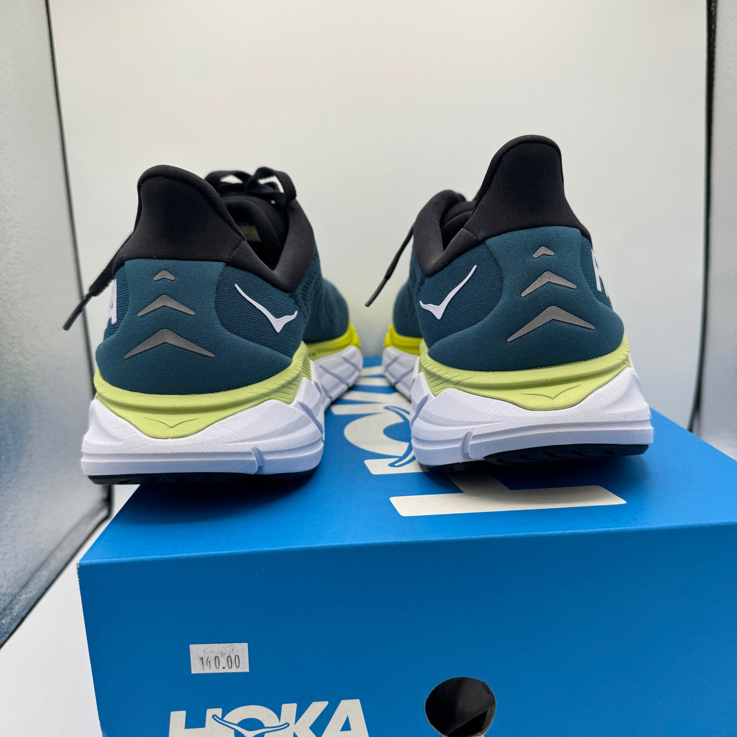 Hoka Arahi 6 Running Shoes Men’s Blue Graphite Coral Hoka One One brand new