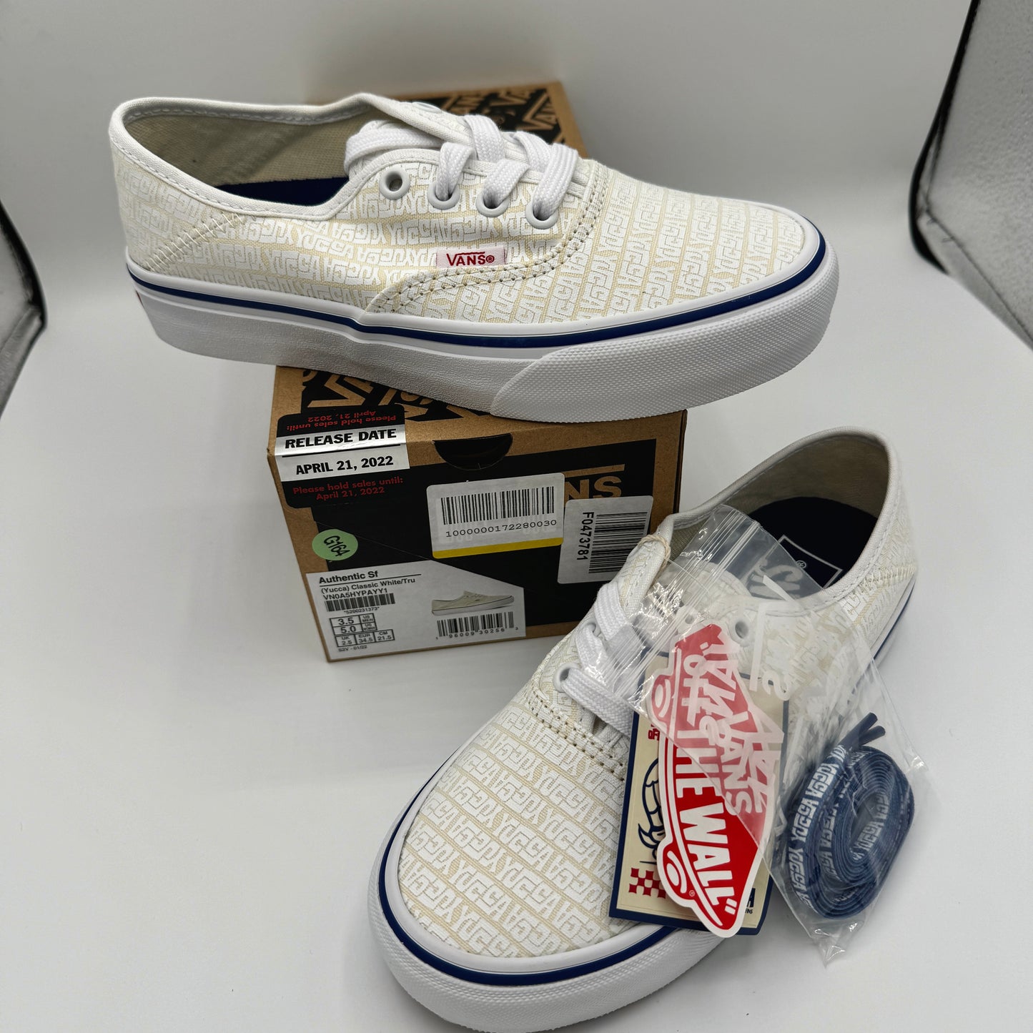 Vans Authentic SF Classic Low Top Sneaker in Cream off white x Yucca Fins