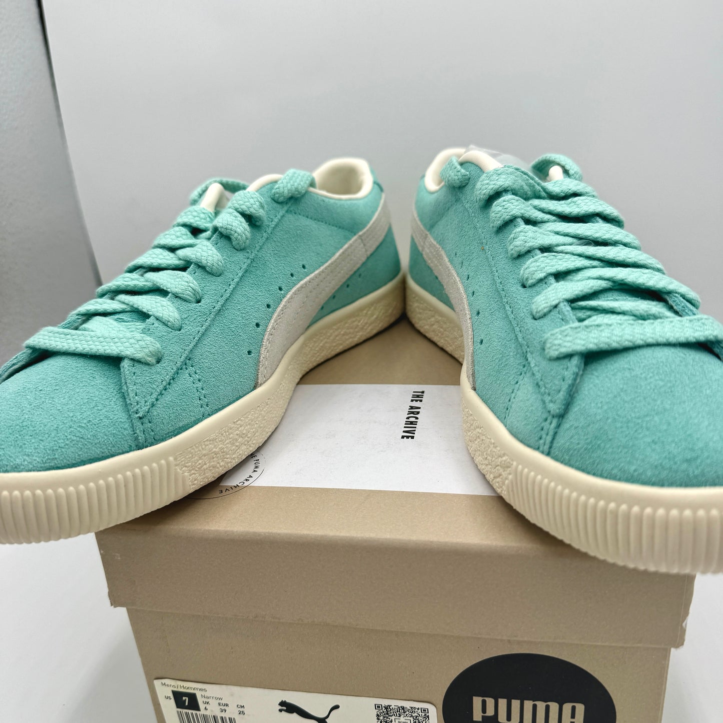 Puma Suede VTG Textured Leather Sneakers , extra laces , mint green ivory