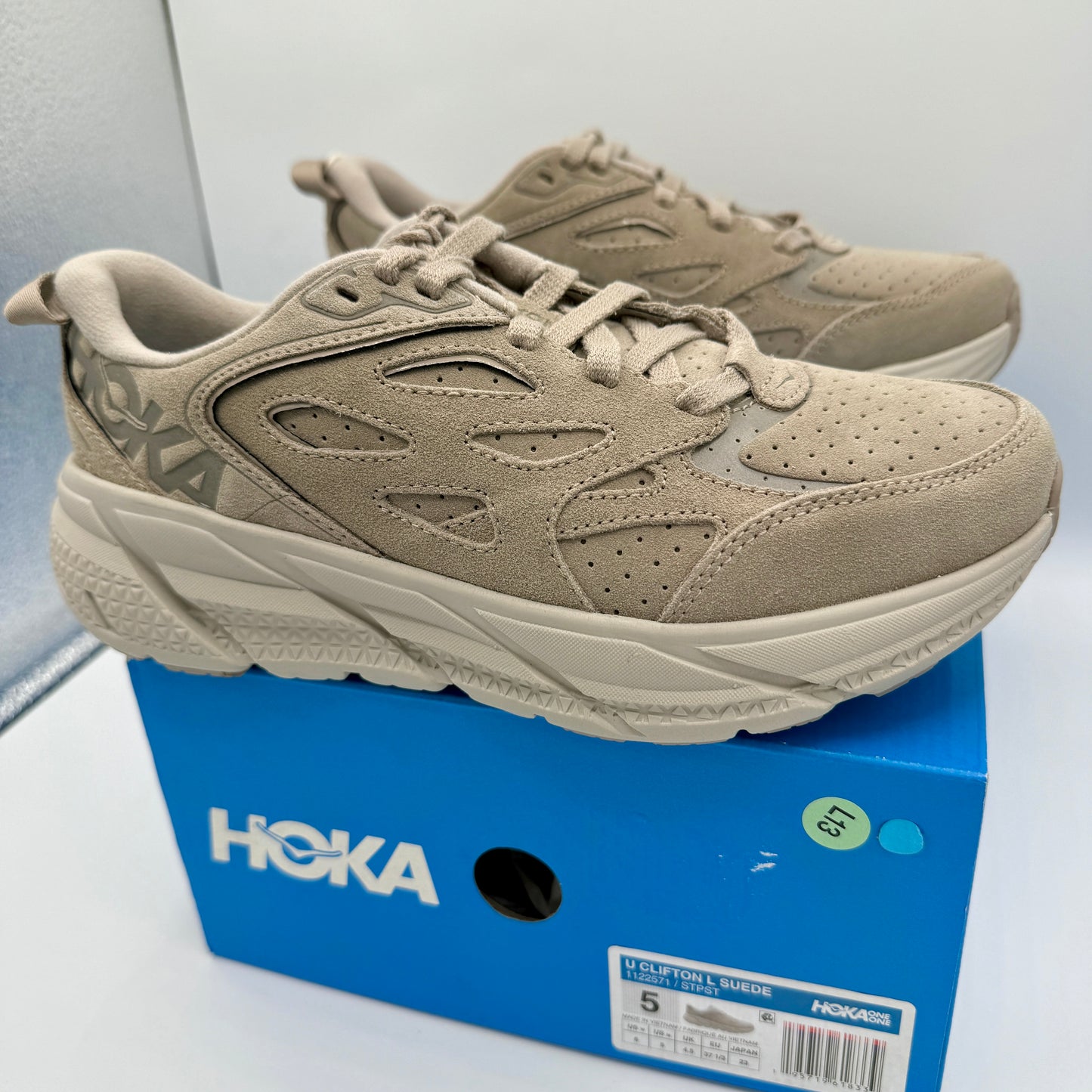 Hoka Clifton L Suede Simply Taupe / Pumice Stone Grey Beige Sneakers UNISEX