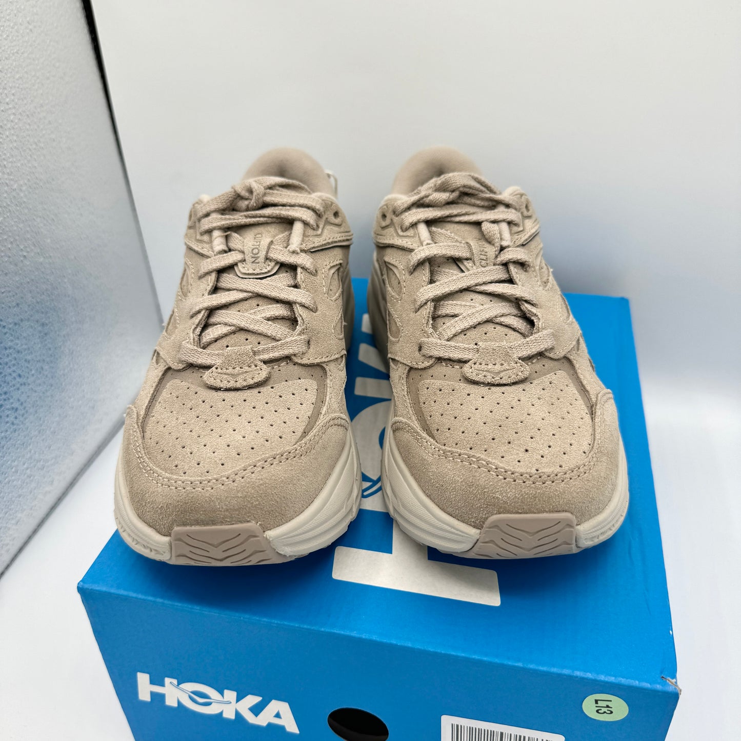 Hoka Clifton L Suede Simply Taupe / Pumice Stone Grey Beige Sneakers UNISEX