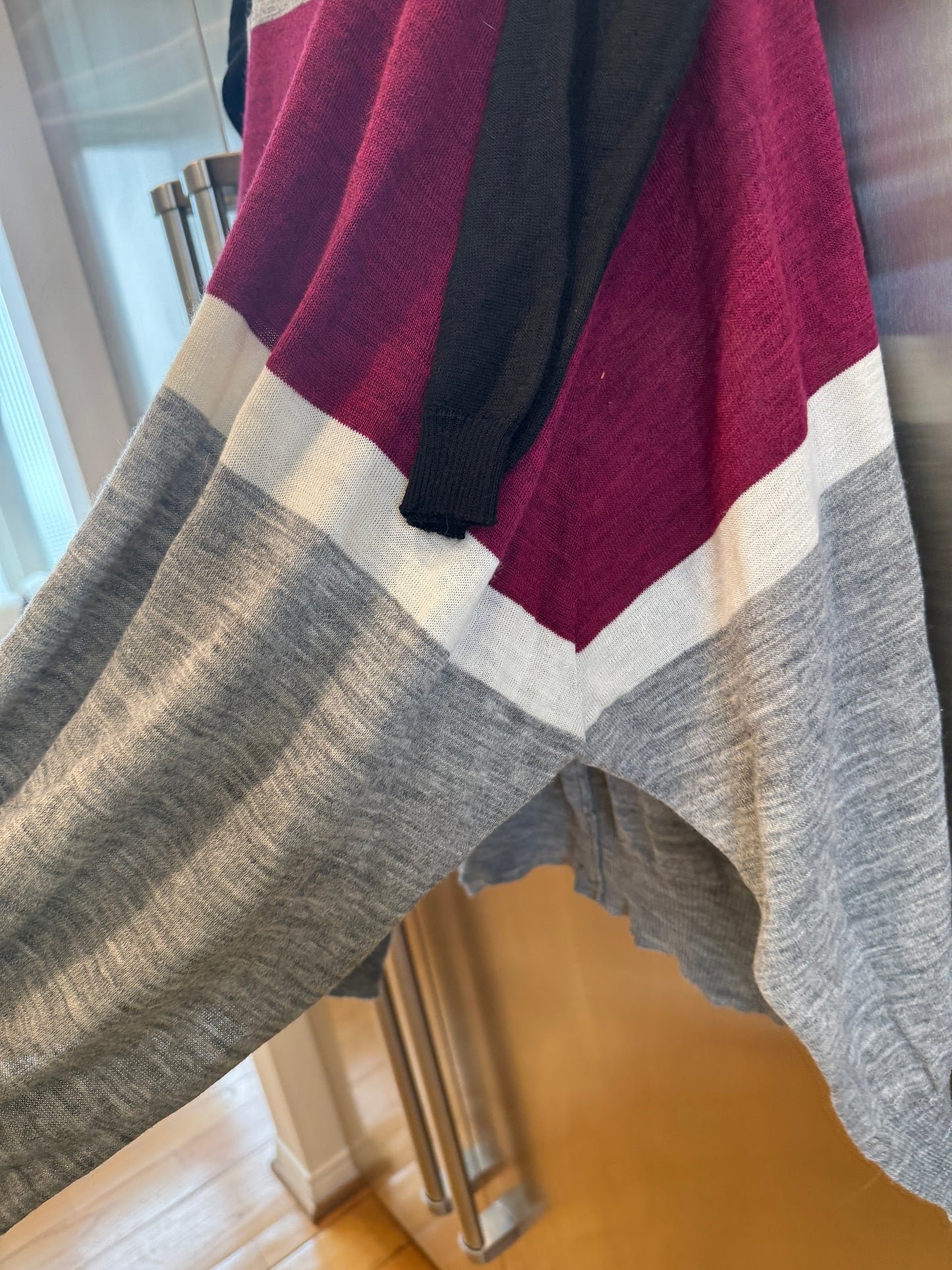 Free People Oversized Knit Sweater * Pre-Owned * Colorblock Top , Made in Italy ,