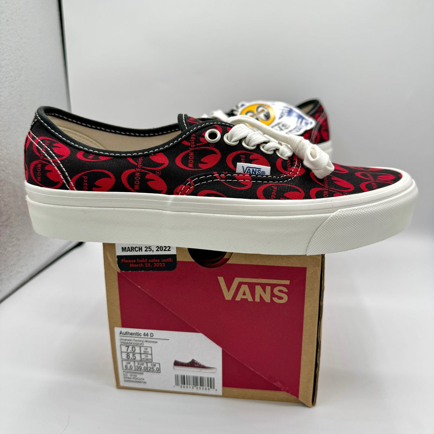 Vans Authentic 44 D Skate Shoes Anaheim Edition Mooneye Red Unisex