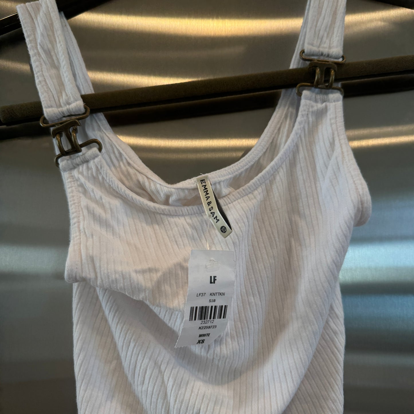 LF White Buckle Ribbed Crop Tank Top Cropped Shirt
