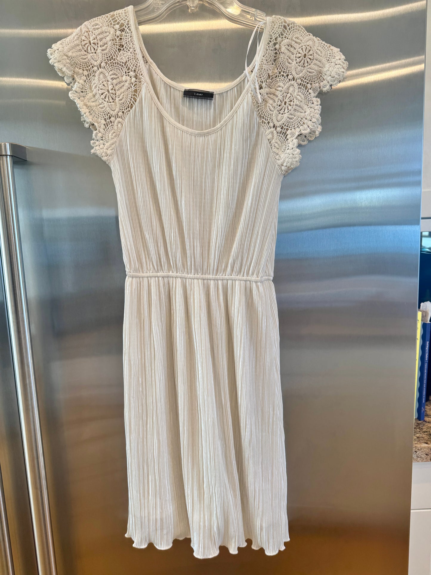 White Micro Plisse Dress with Lace Sleeve Cap * Pre-Owned *