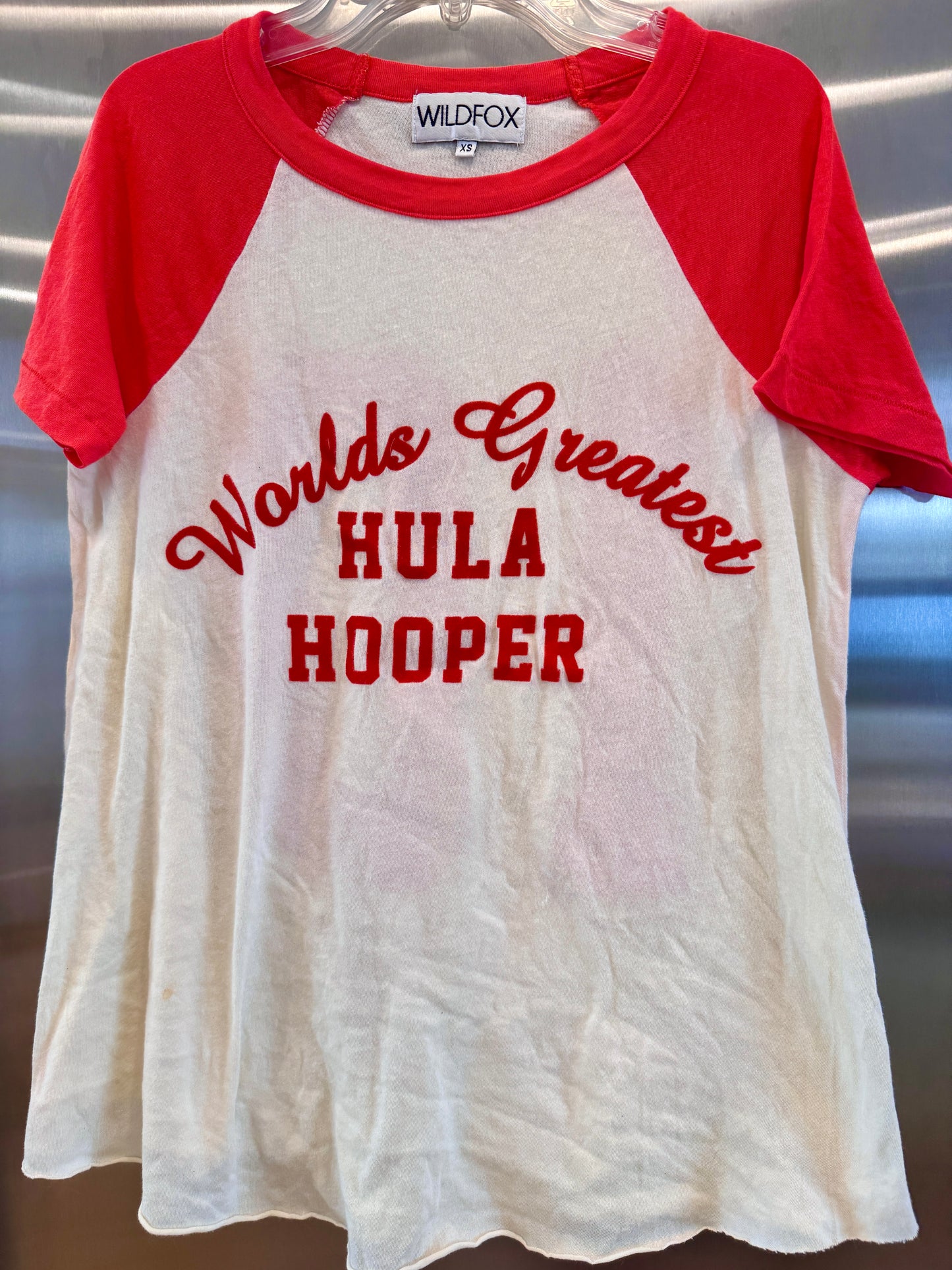 Wildfox Wildfox World’s Greatest Hula Hooper Raglan Women’s Top - Red * Pre-Owned *