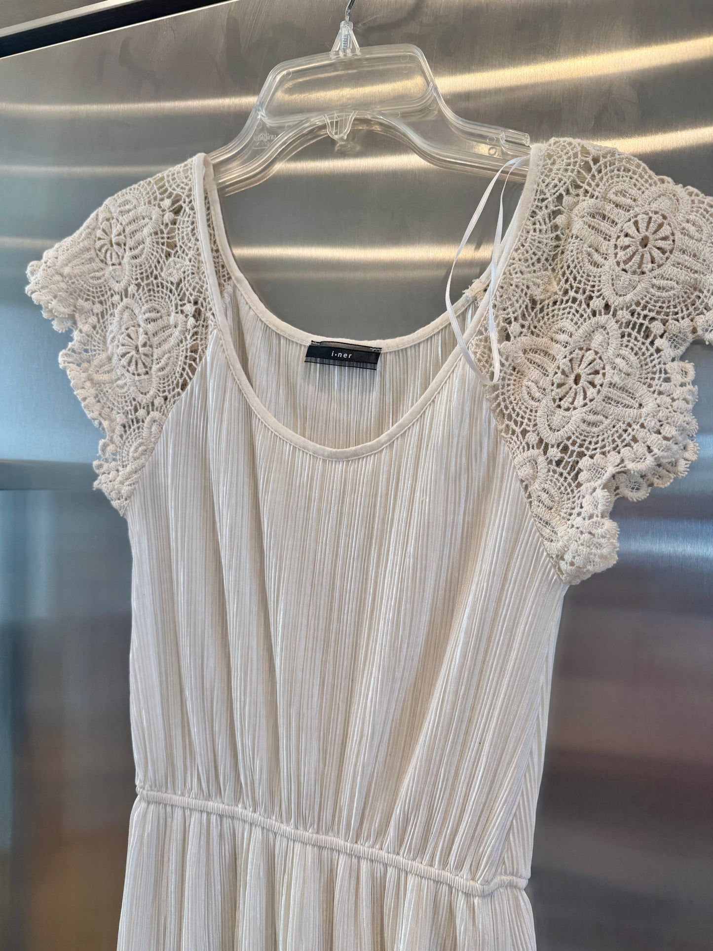 White Micro Plisse Dress with Lace Sleeve Cap * Pre-Owned *
