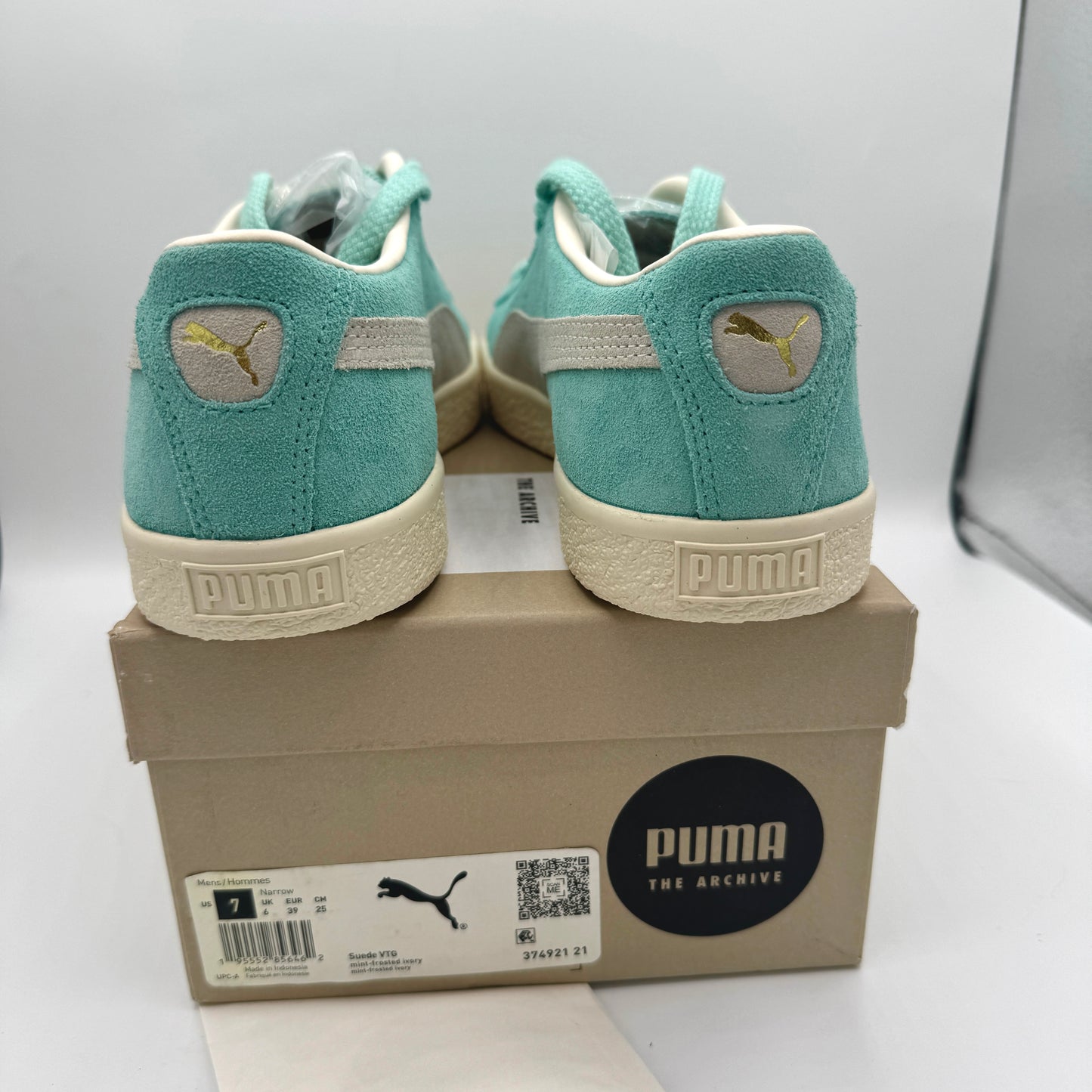 Puma Suede VTG Textured Leather Sneakers , extra laces , mint green ivory