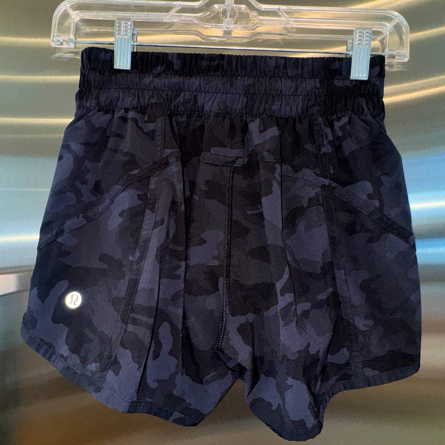 Lululemon Tracker Short V 4” Heritage 365 Camo Deep Coal Multi Running Pre-Owned