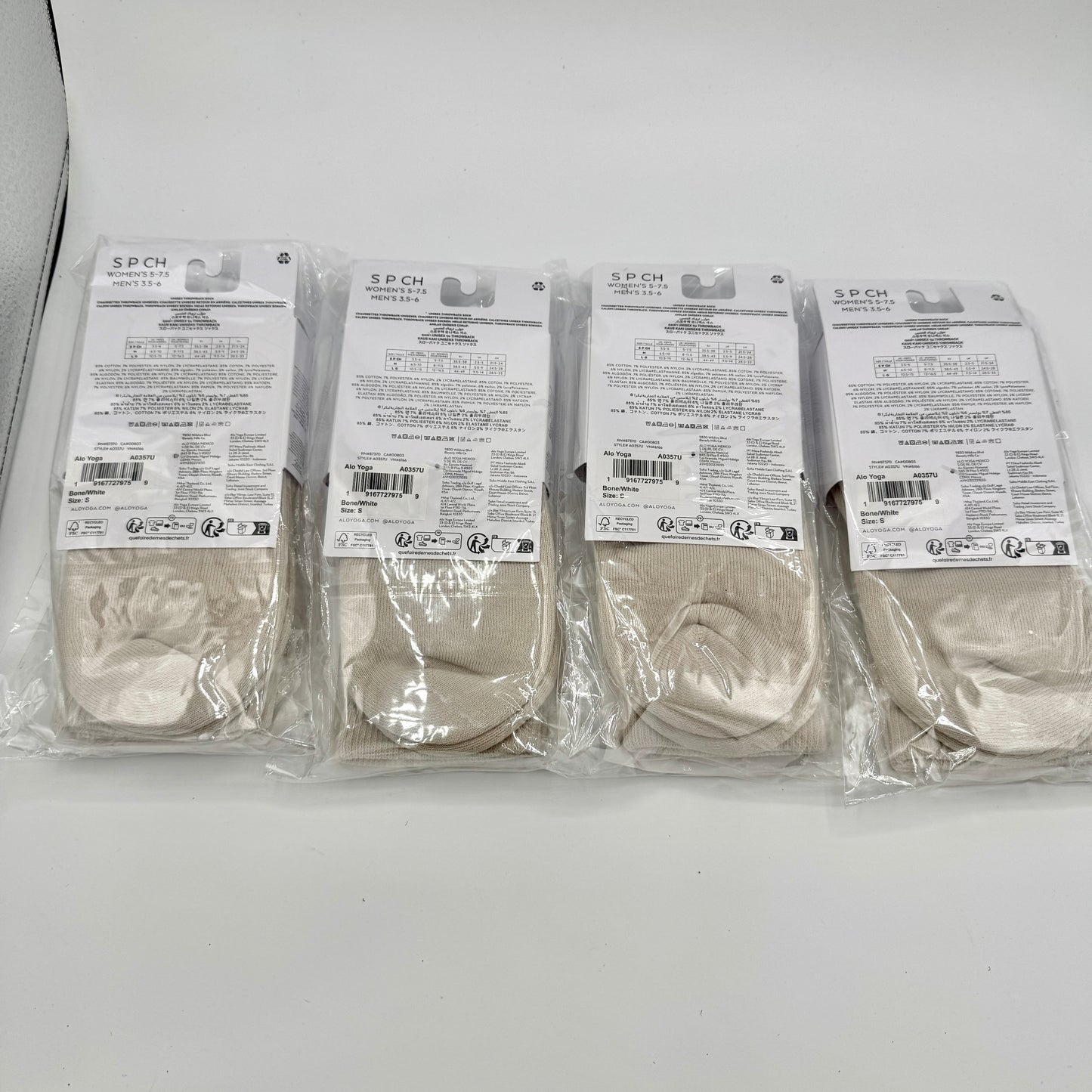 Alo Yoga (Bundle) Unisex Throwback Socks, 4x Pairs - Bone / White