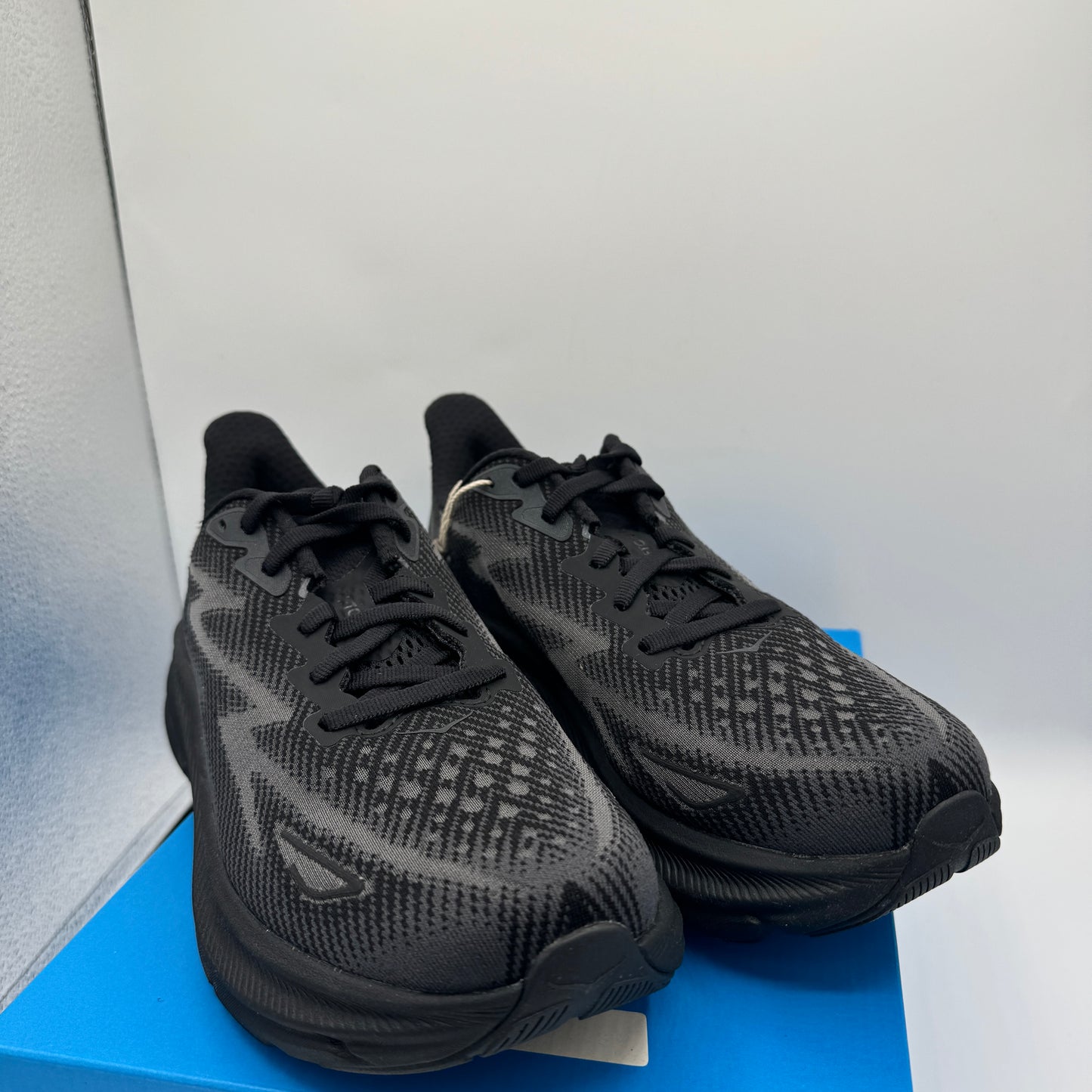 Hoka Clifton 9 Women’s Running Shoes All Black Hoka one one NEW