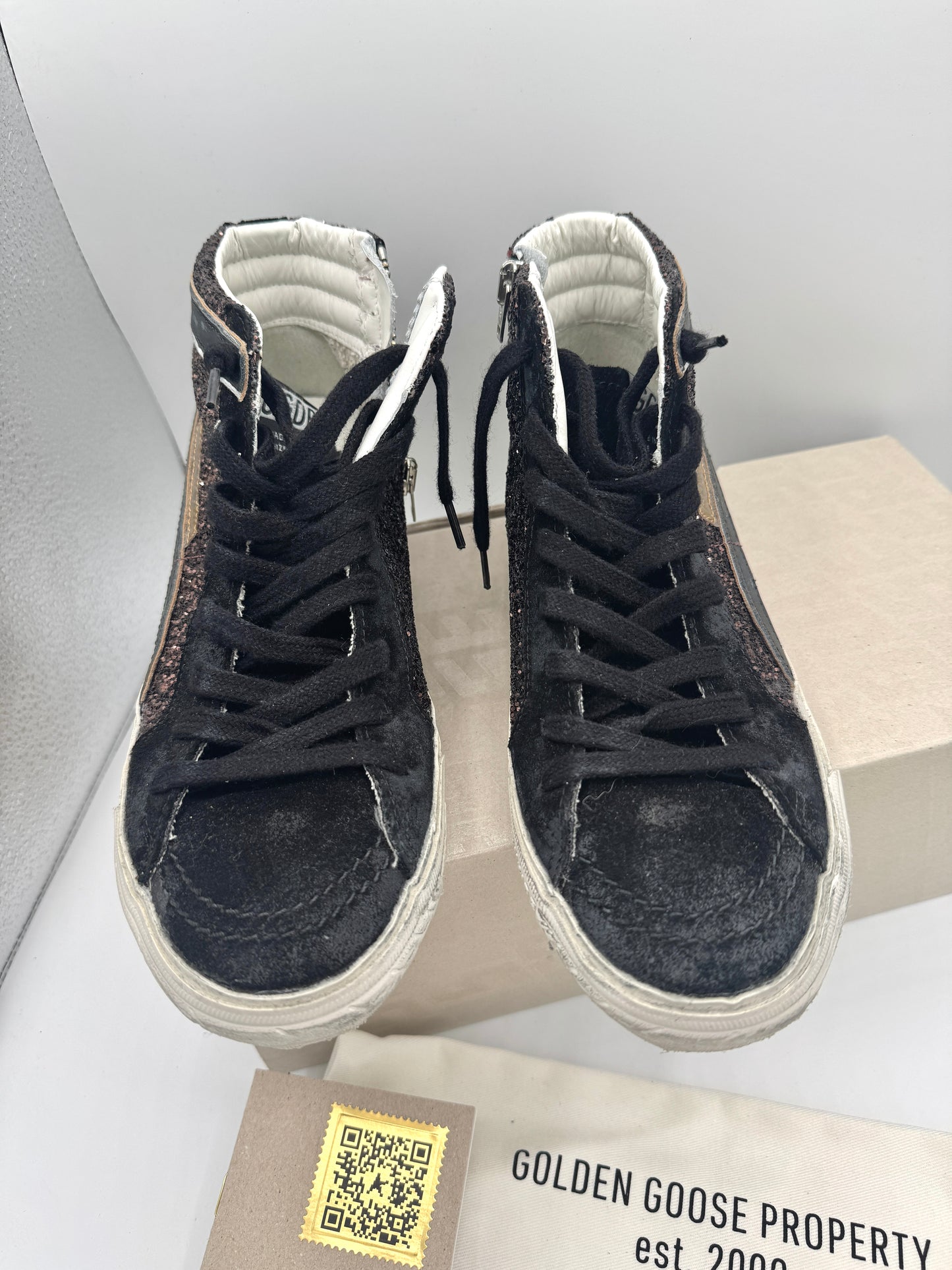 Golden Goose Sneakers Slide in Coffee / Black  Classic Star / Glitter Wave