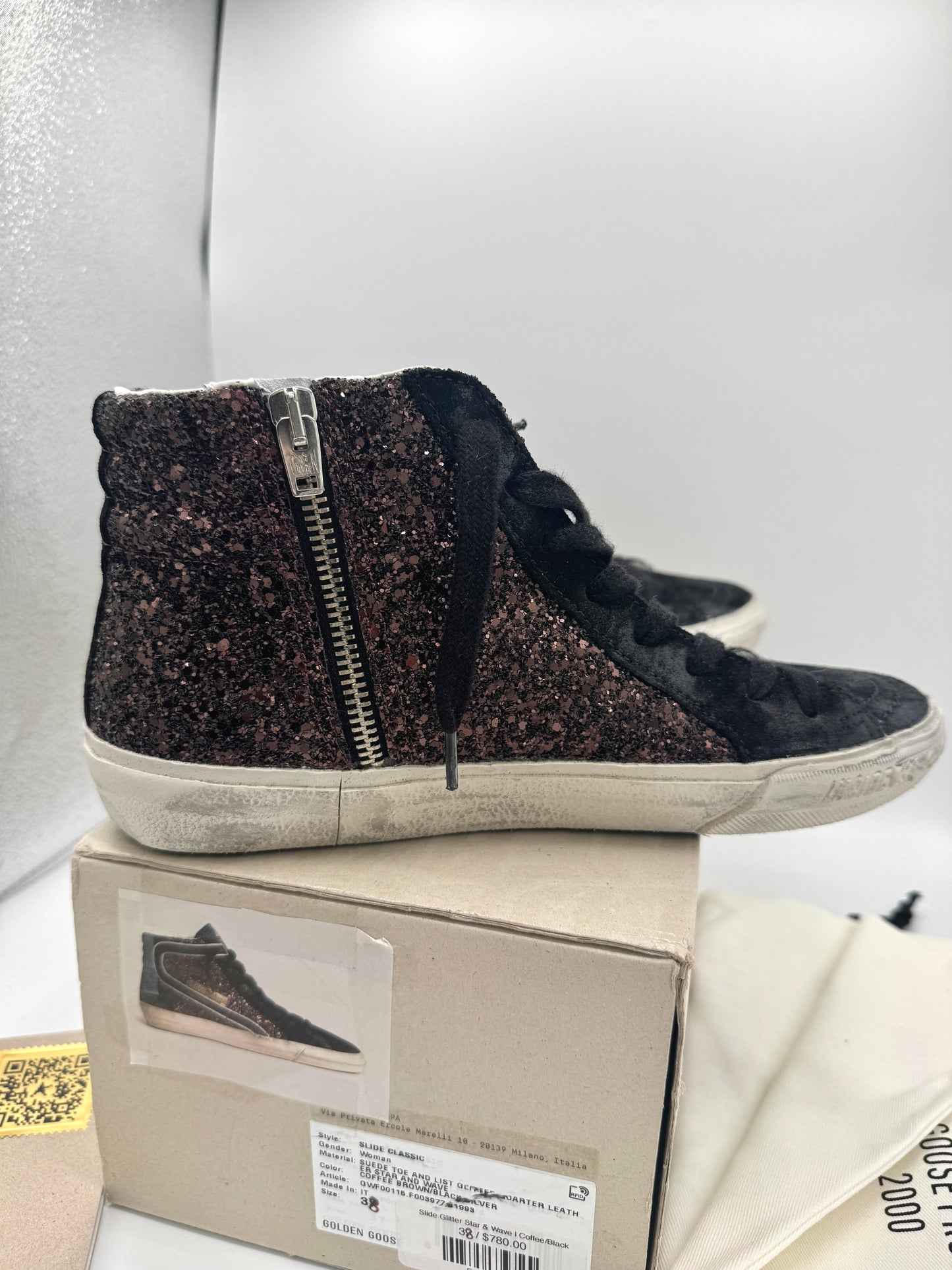 Golden Goose Sneakers Slide in Coffee / Black  Classic Star / Glitter Wave