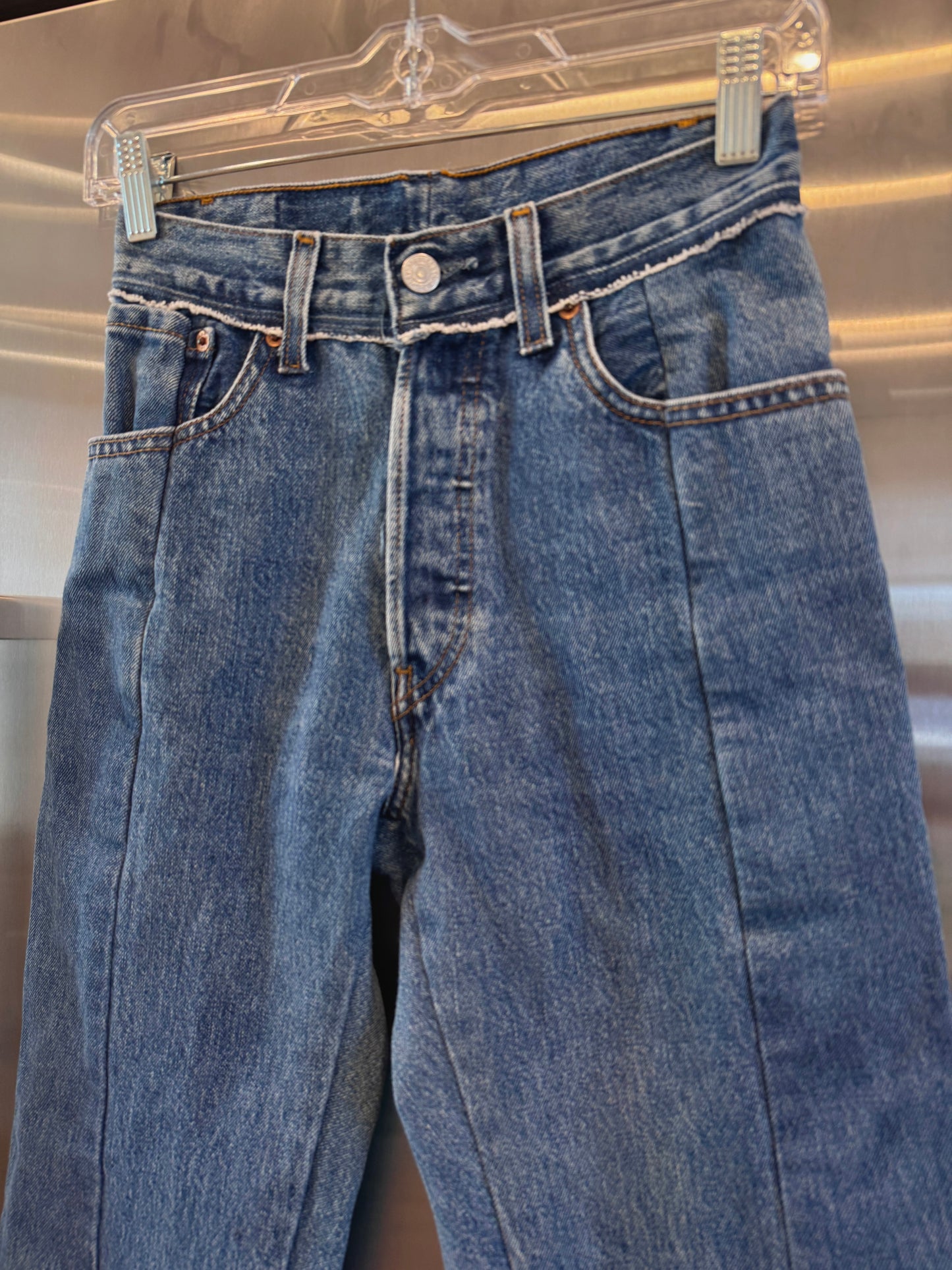 Vetements reconstructed denim pants Levi’s jeans denma size extra small womens