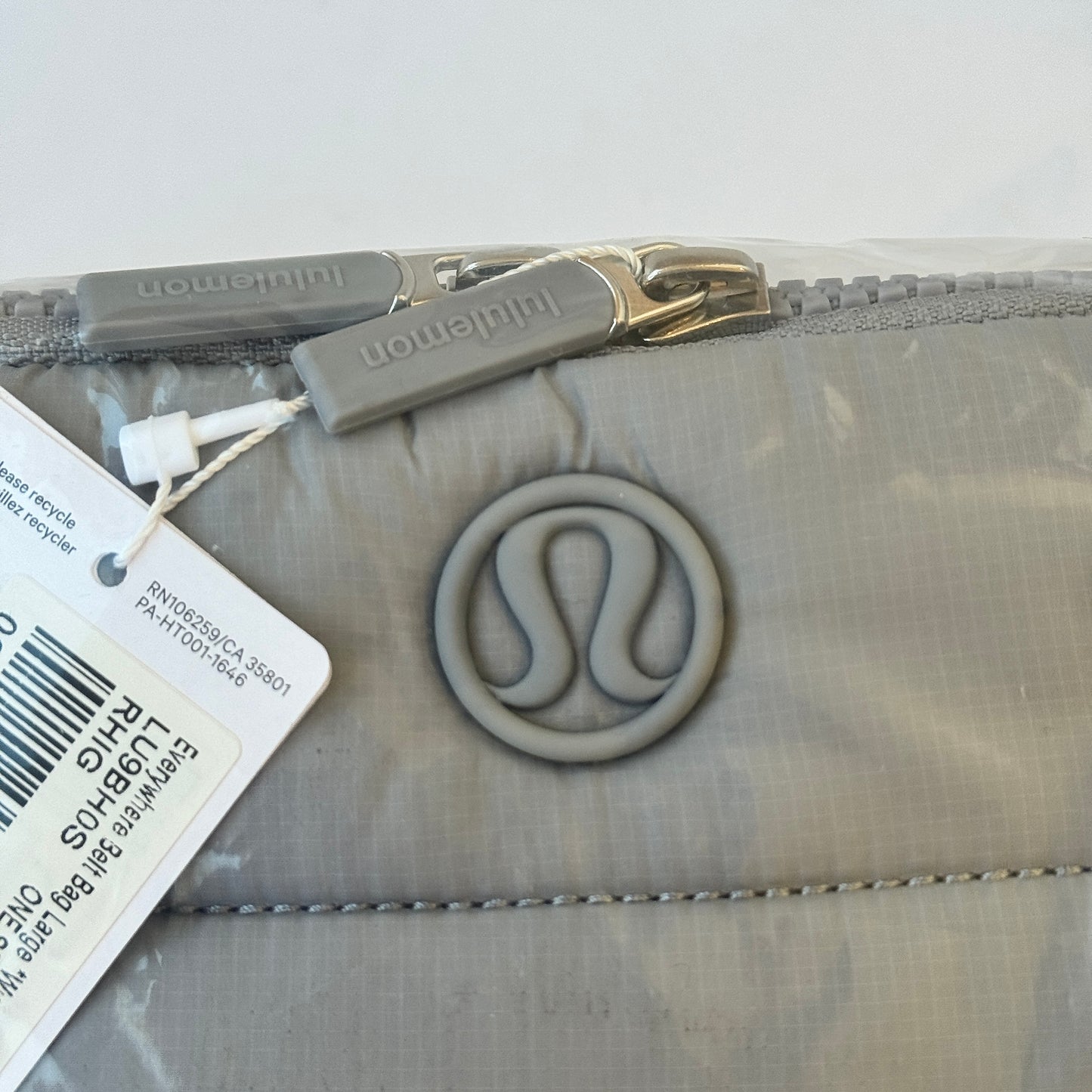 Lululemon Belt Bag Wunderpuff Everywhere Waist Bag 2L , Rhino Grey Crossbody