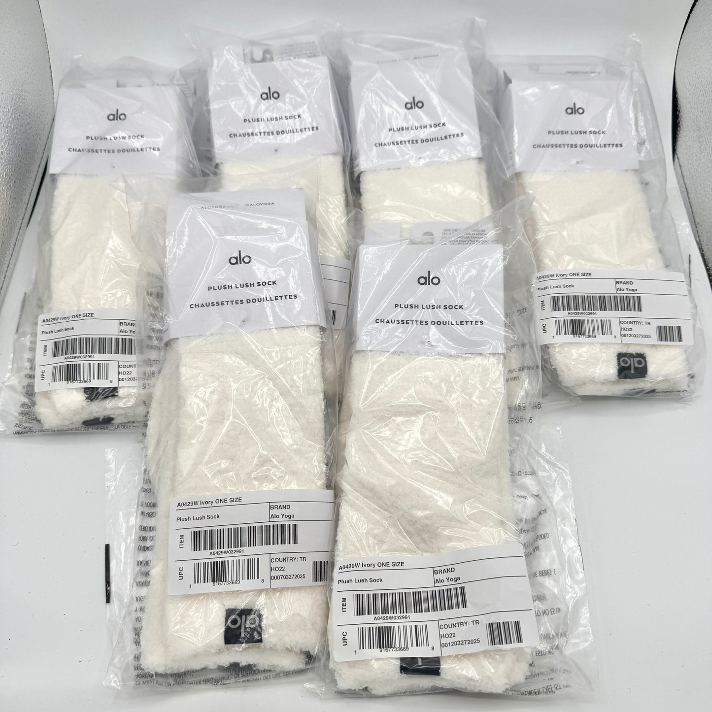 Alo Yoga (Bundle) Women’s Plush Lush Socks, 6x Pairs - Ivory White