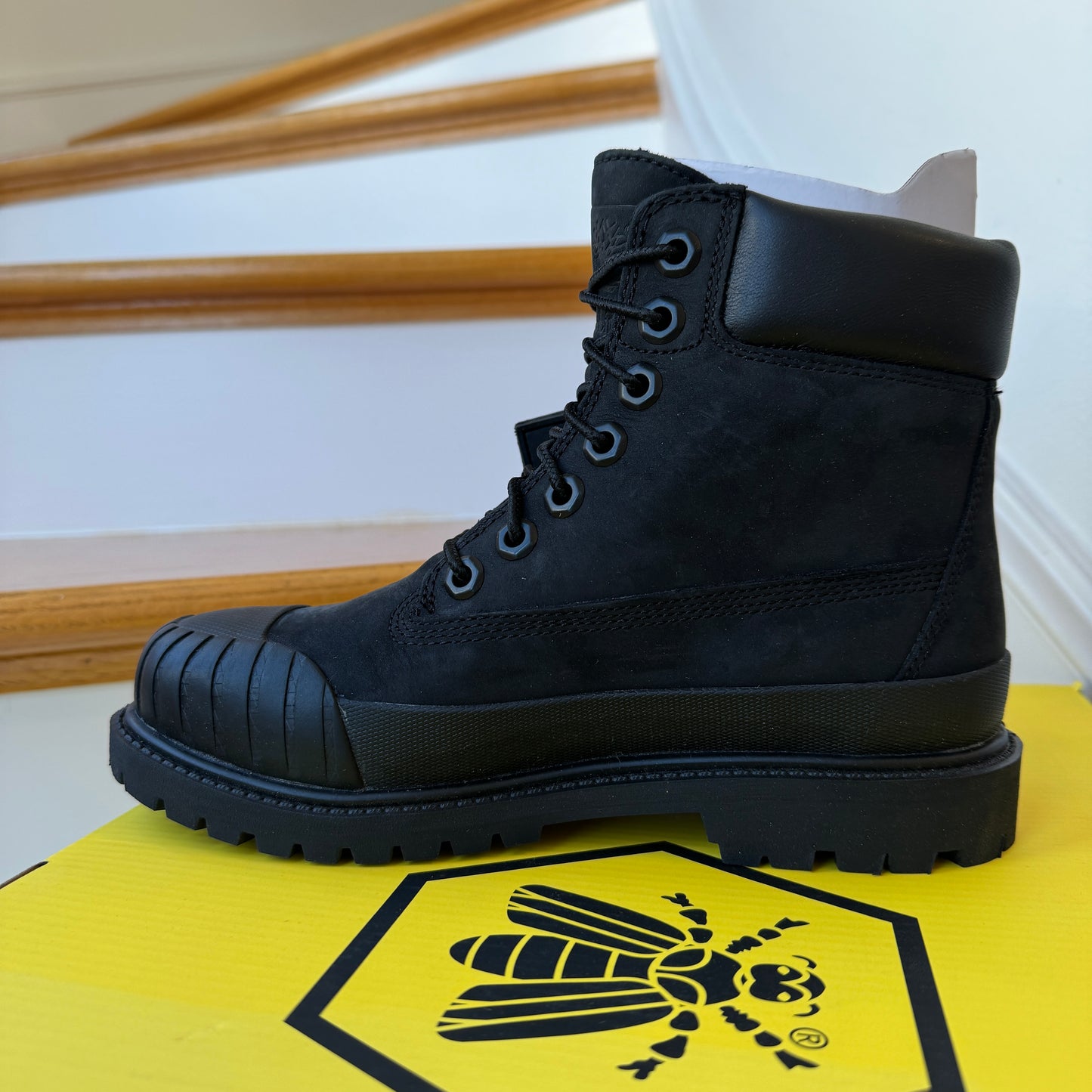 Timberland Heritage 6 Inch Waterproof Nubuck Black Beeline Boots , brand NEW