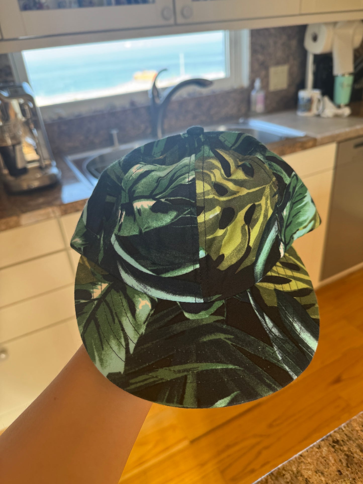 American Apparel Jungle Forest Hat , Green Leaf * Pre-Owned *