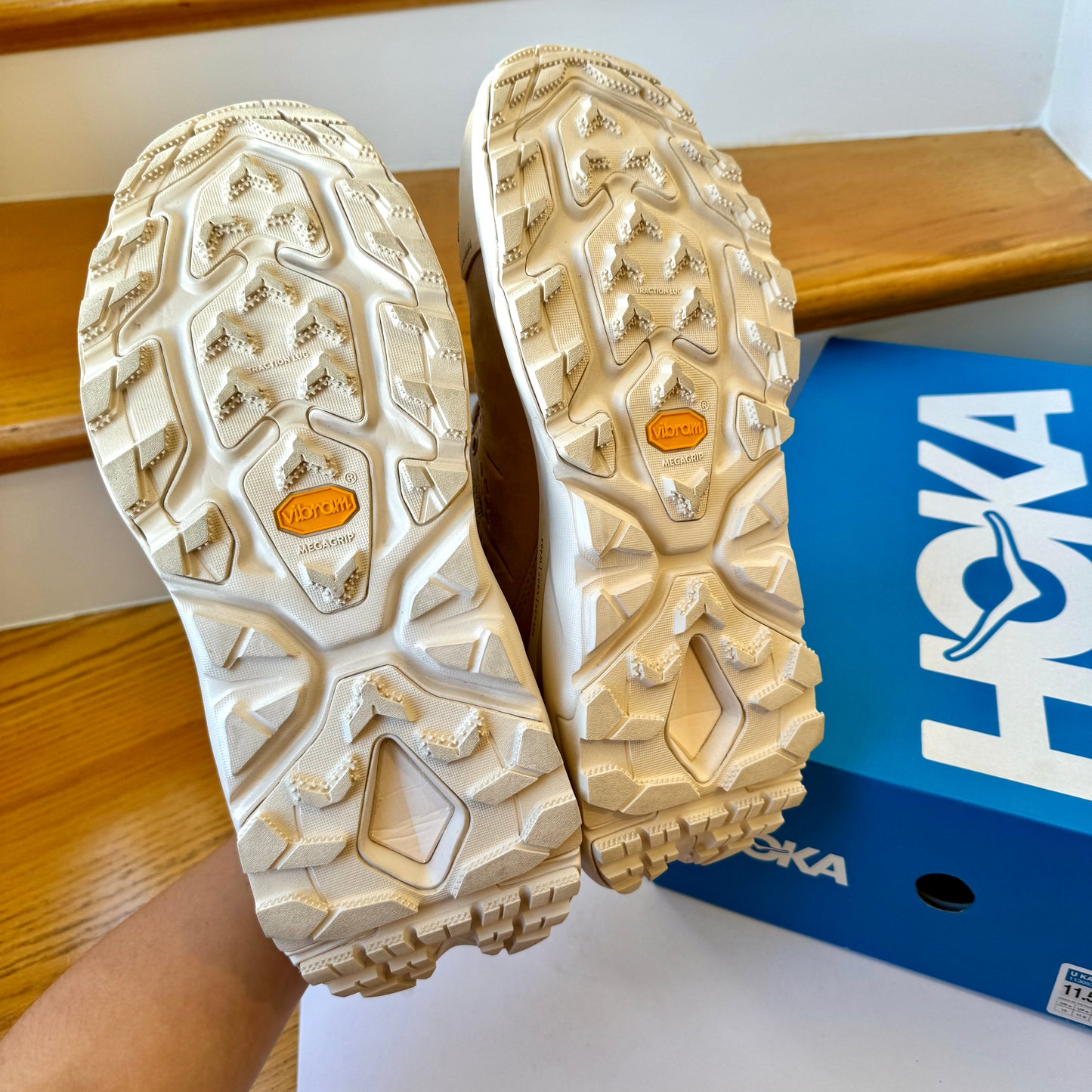 Hoka Kaha 2 GTX Low Hiking Boots Waterproof Gore Tex Shifting Sand Eggnog