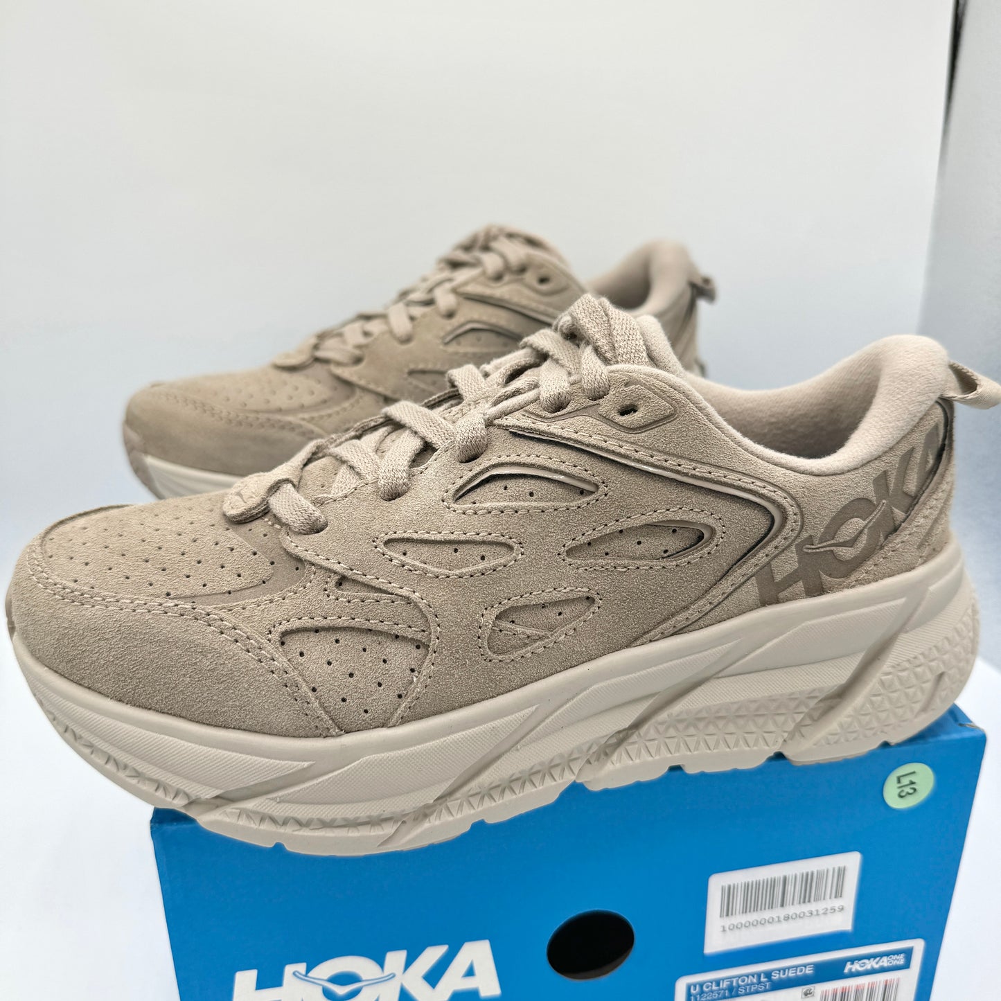 Hoka Clifton L Suede Simply Taupe / Pumice Stone Grey Beige Sneakers UNISEX