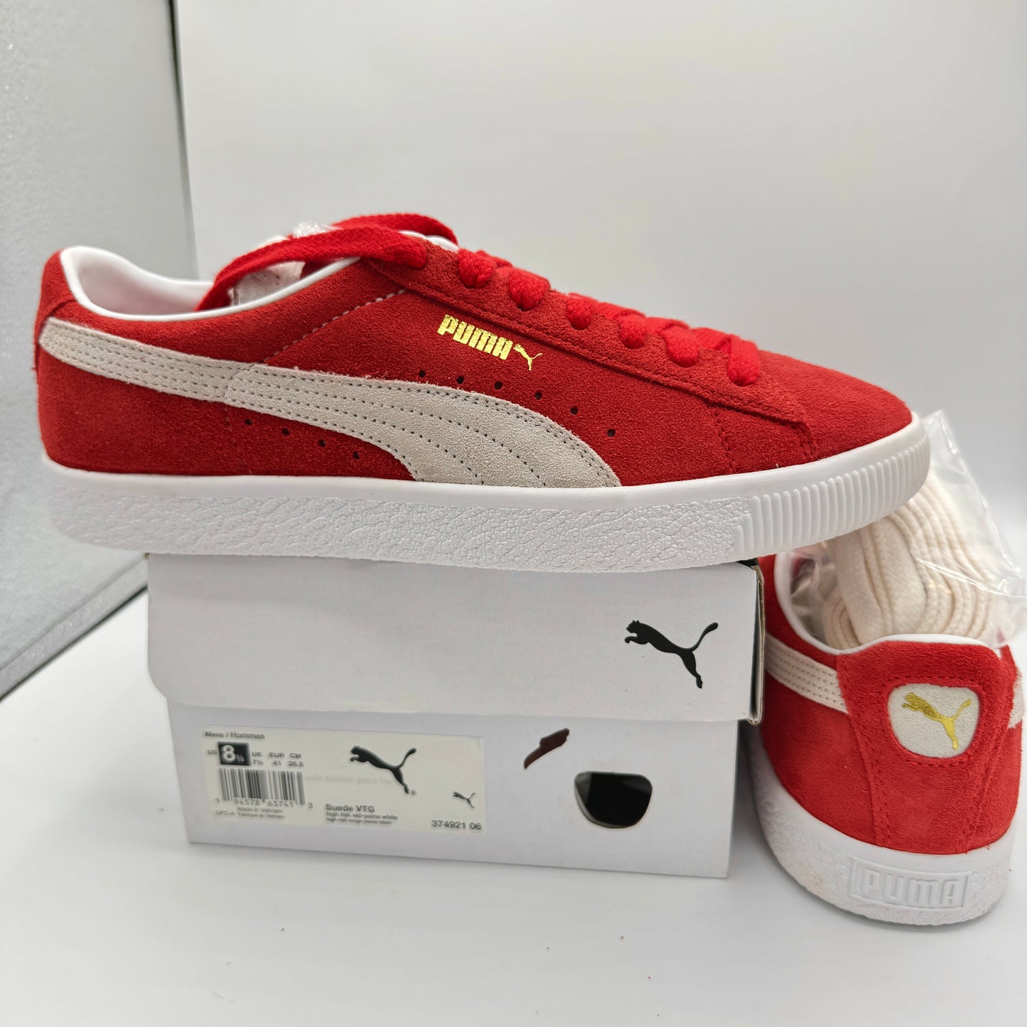 Puma Suede VTG Textured Leather Sneakers , extra laces , high risk red white