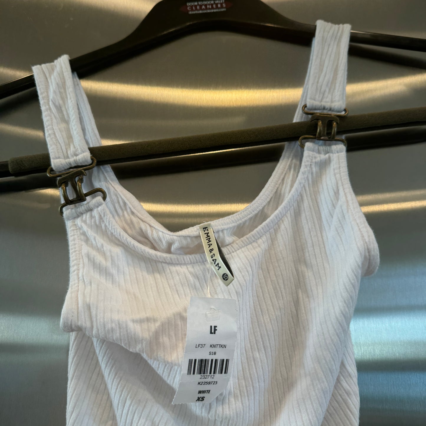 LF White Buckle Ribbed Crop Tank Top Cropped Shirt