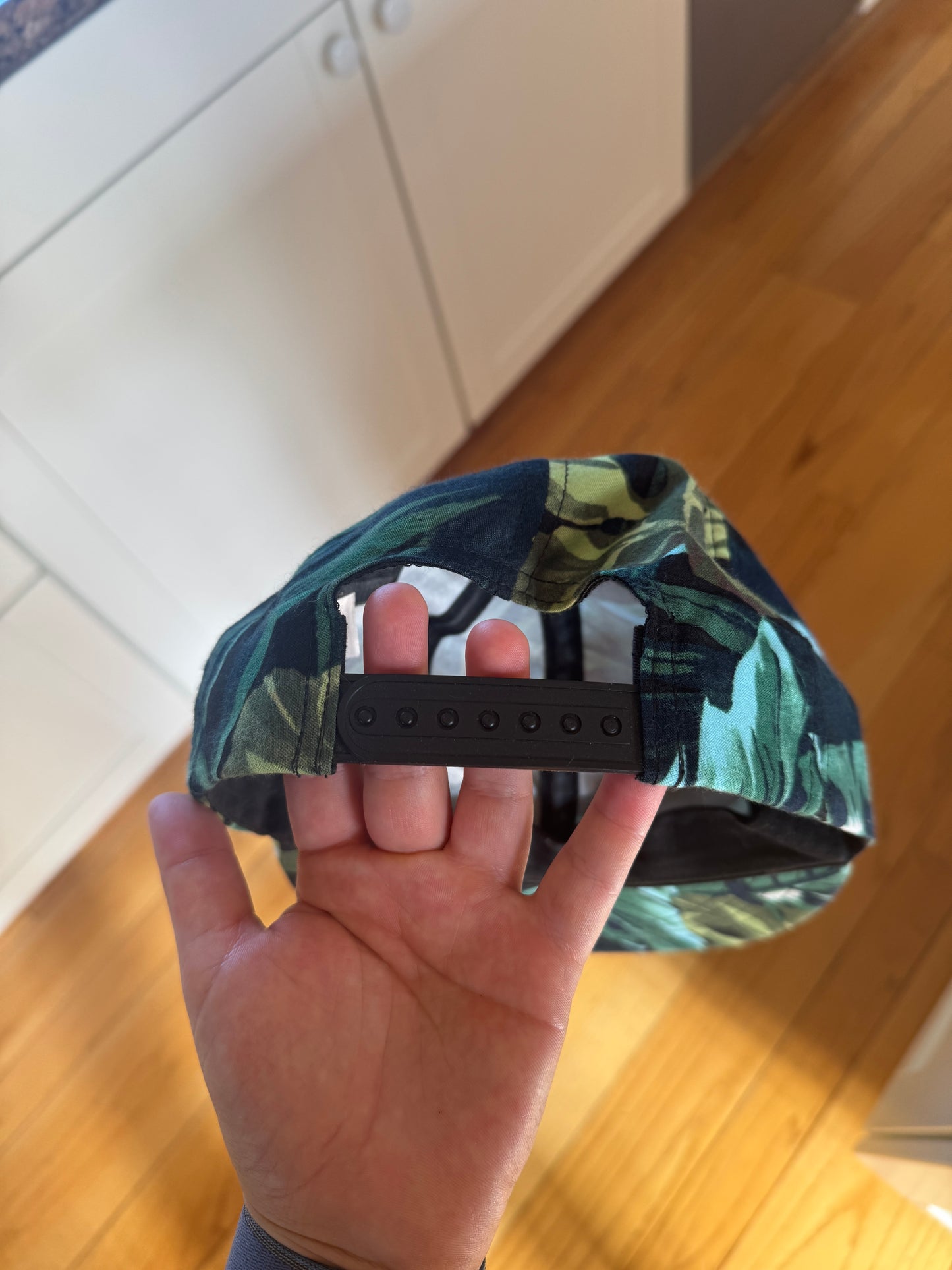 American Apparel Jungle Forest Hat , Green Leaf * Pre-Owned *