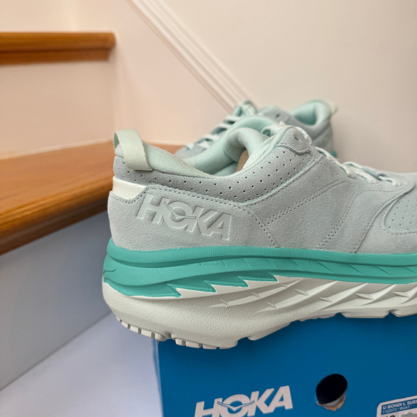 Hoka Bondi L SUEDE Leather U Unisex , Blue Glass / Atlantis Cushioned Shoes