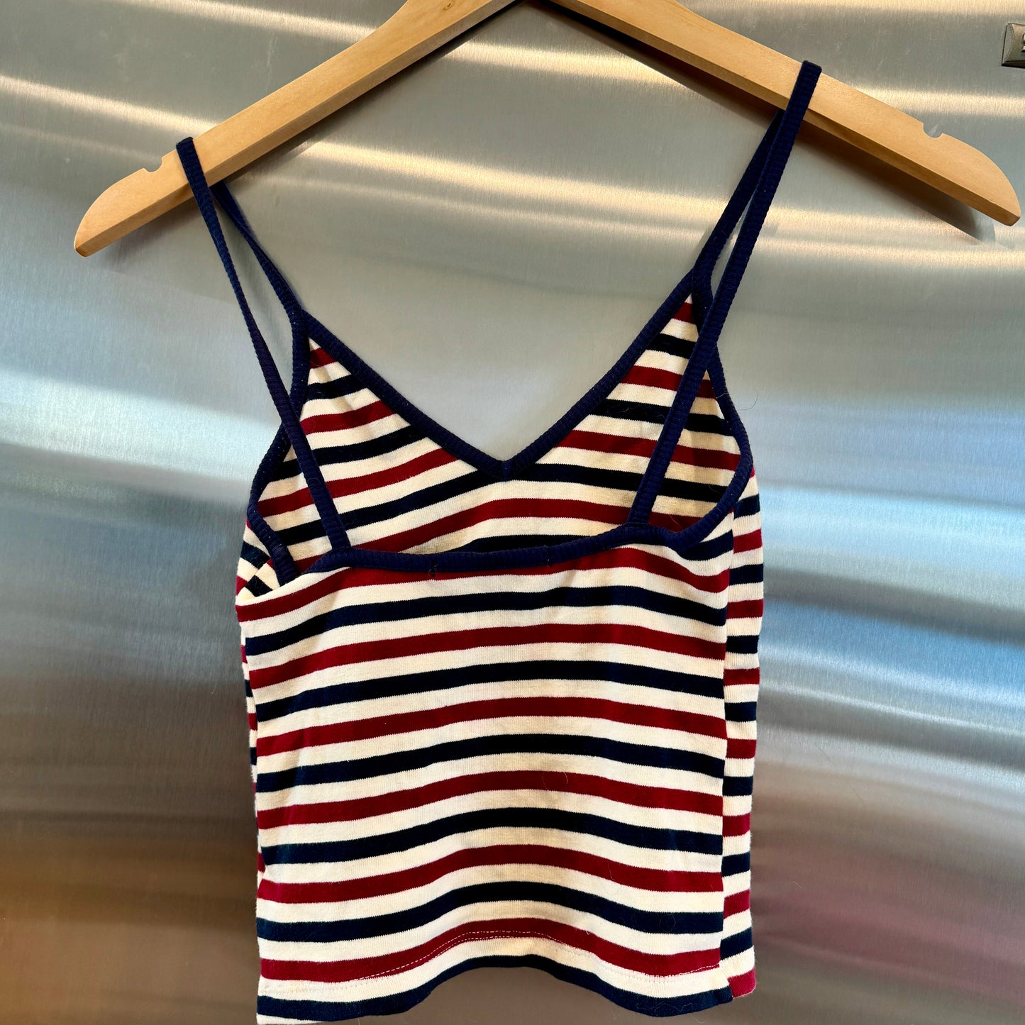 Brandy Melville Stripe Tank Top Crop Shirt Knit Red Blue * Pre-Owned