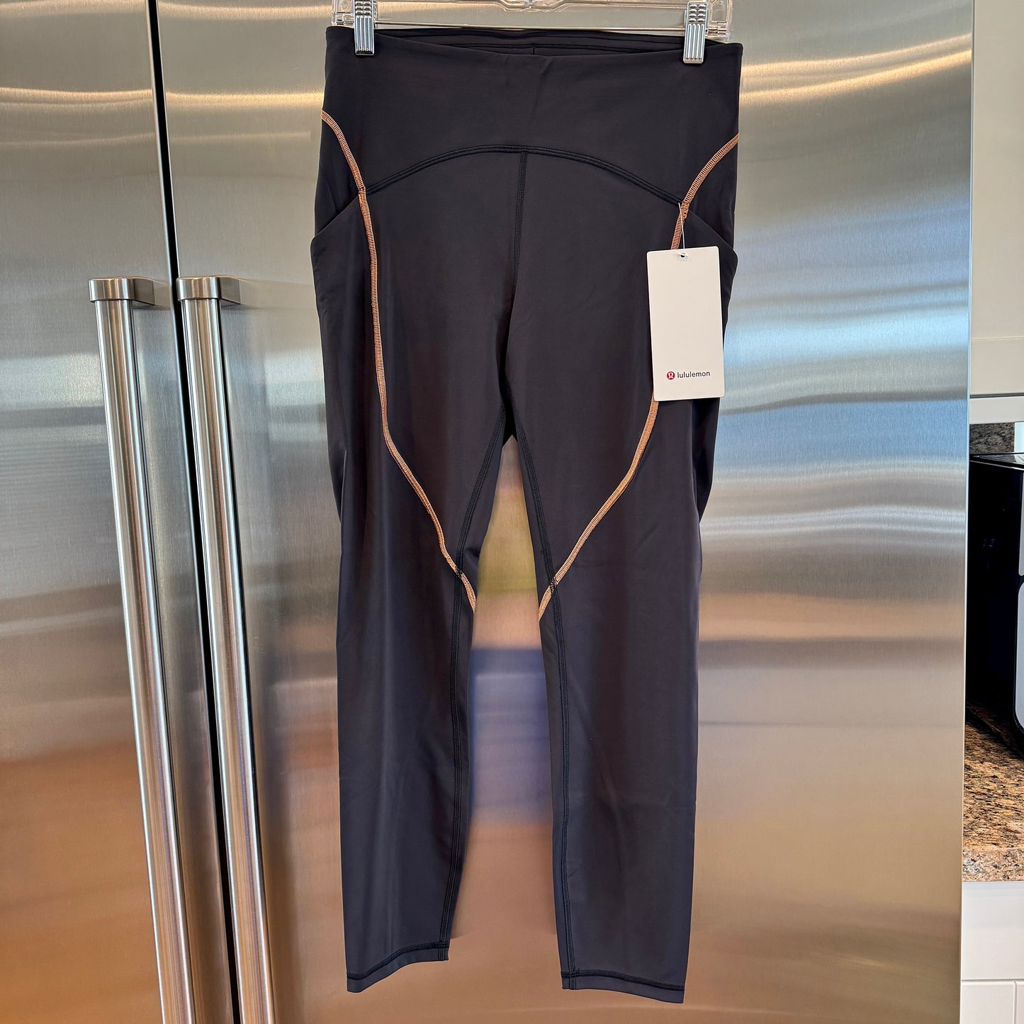 Lululemon Power Thru Legging x Barry’s Tights in Black Orange colour seam