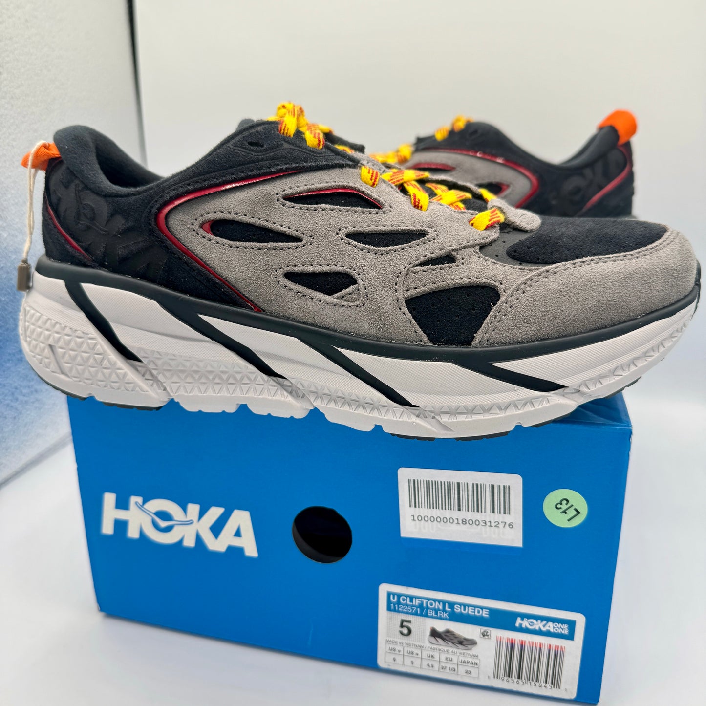 Hoka Clifton L Suede in Black / Lunar Rock Grey UNISEX Shoes Leather BLRK