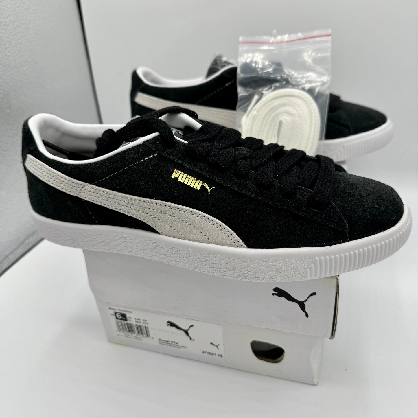 Puma Suede VTG Textured Leather Sneakers with extra laces in black / white