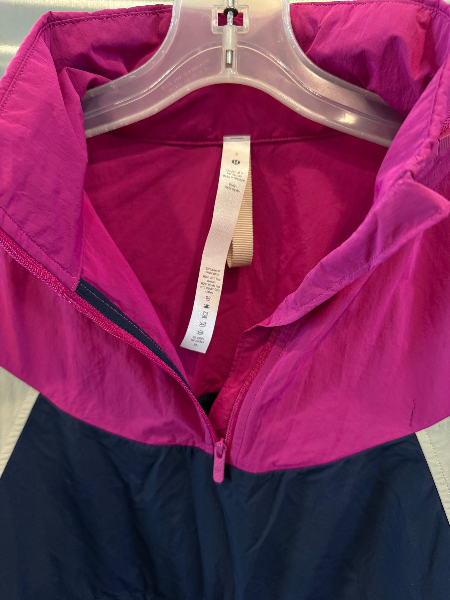 Lululemon Evergreen Anorak Jacket - New with Defect , Ripened Raspberry / Cafe Au Lait / Navy