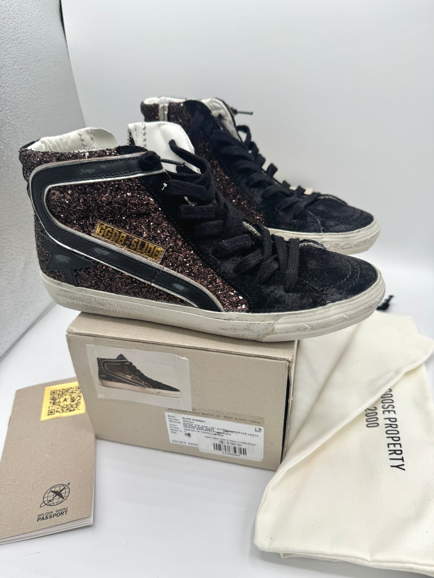 Golden Goose Sneakers Slide in Coffee / Black  Classic Star / Glitter Wave