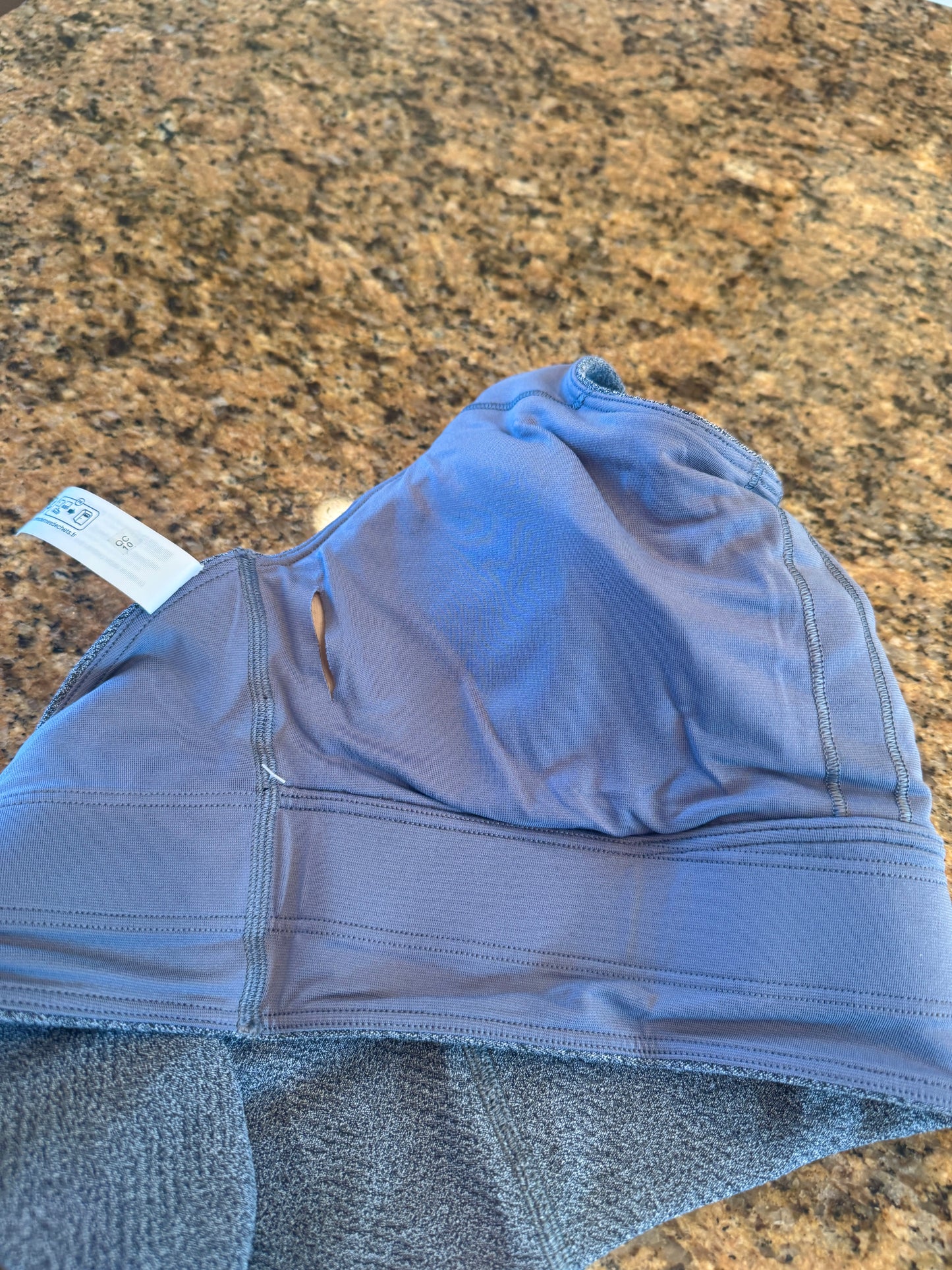 Lululemon Energy Long Line Evolve Bra Top in Herringbone Grey Intertwine Texture Black / White Woven