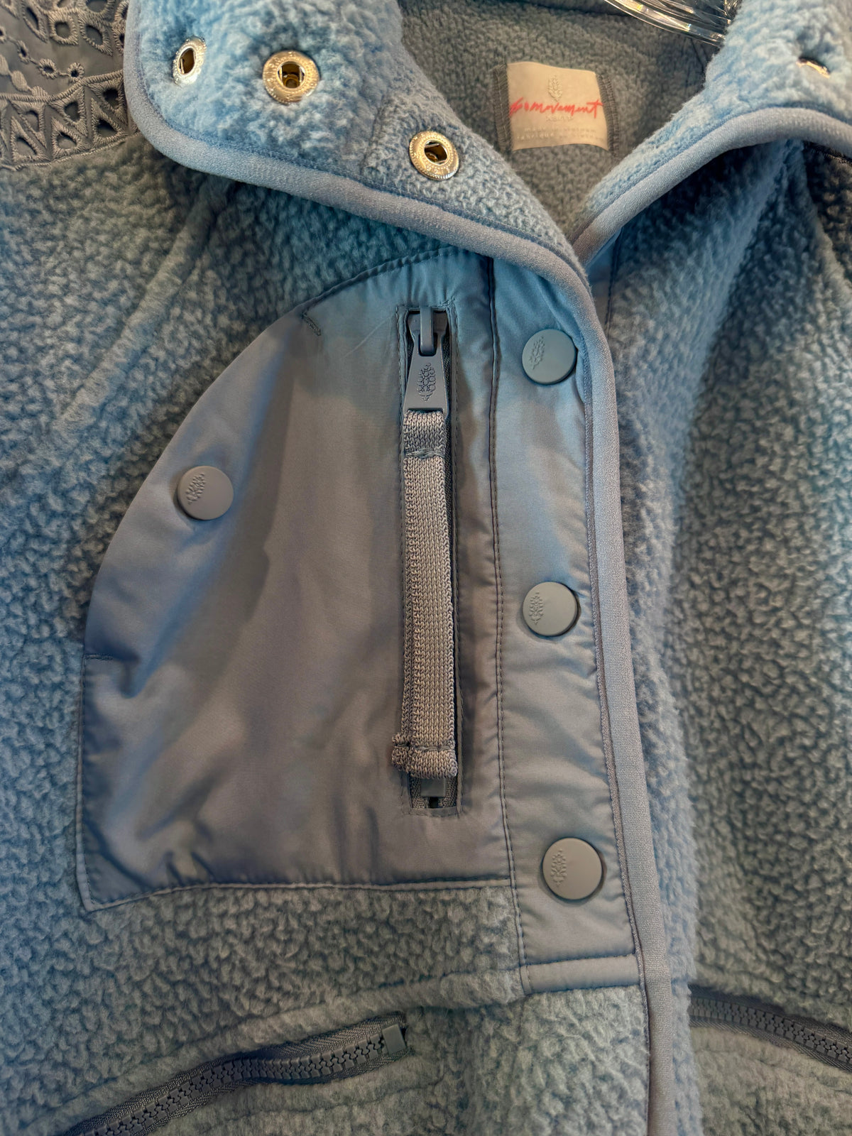 Free People Hit The Slopes Eyelet Fleece Jacket - Denim Rinse Blue