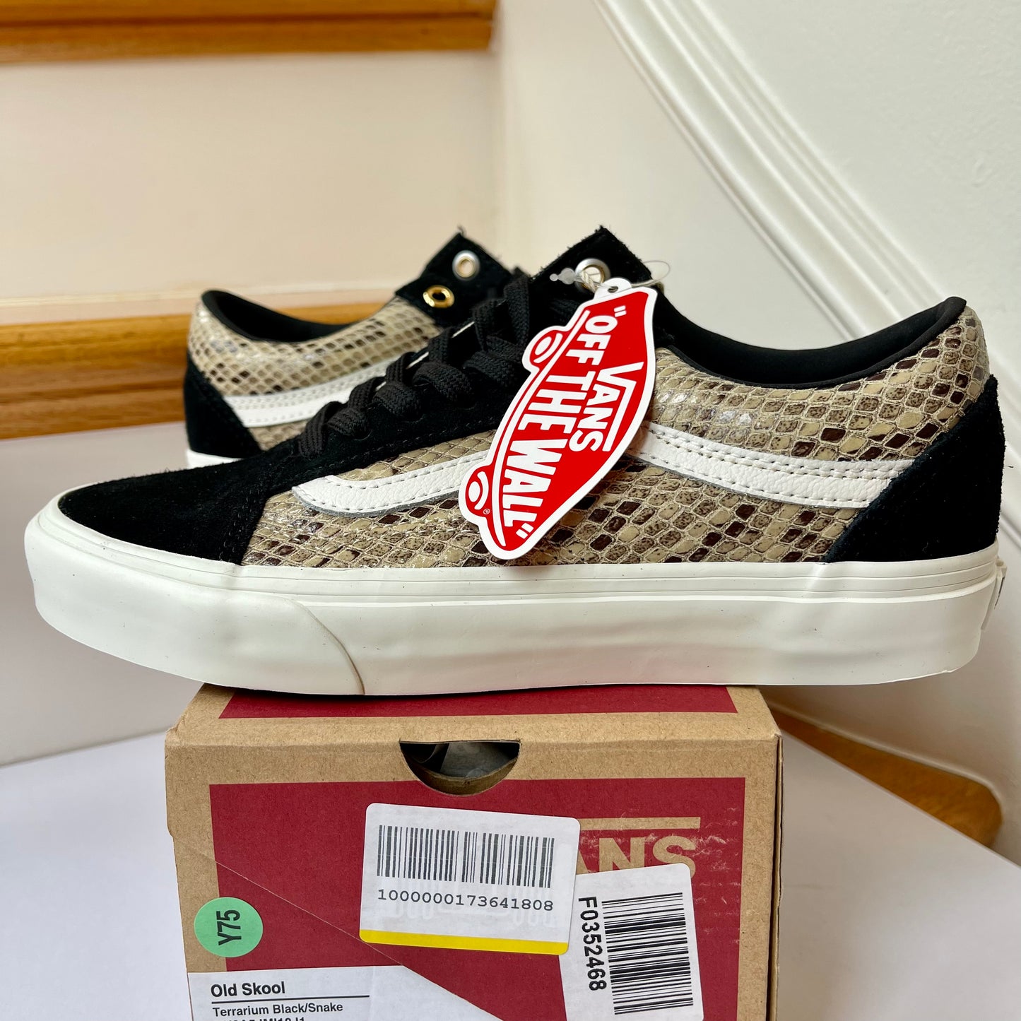 Vans Old Skool Black Suede sneakers with snake skin leather low top shoes