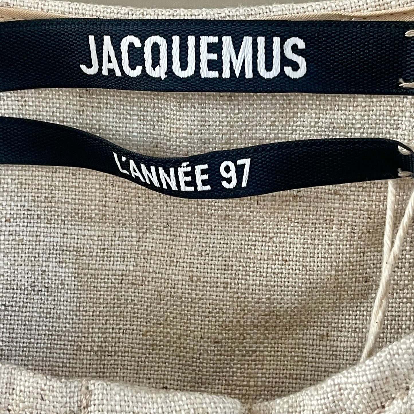 Jacquemus Le Haut Alzou Beige Linen Cropped Top Off shoulder pocket details