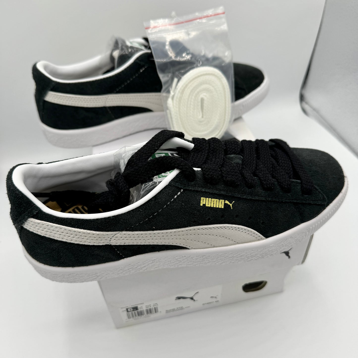 Puma Suede VTG Textured Leather Sneakers with extra laces in black / white