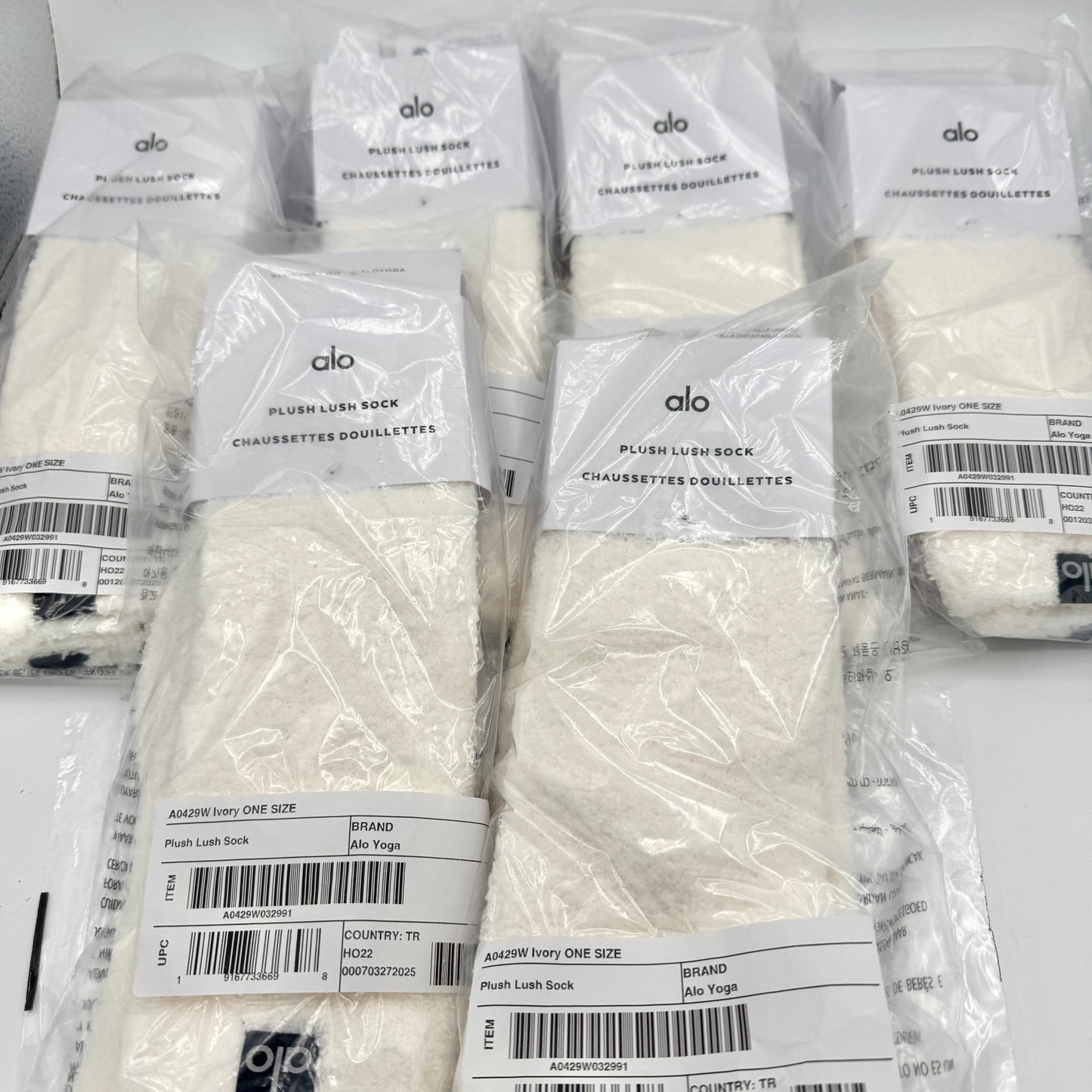 Alo Yoga (Bundle) Women’s Plush Lush Socks, 6x Pairs - Ivory White