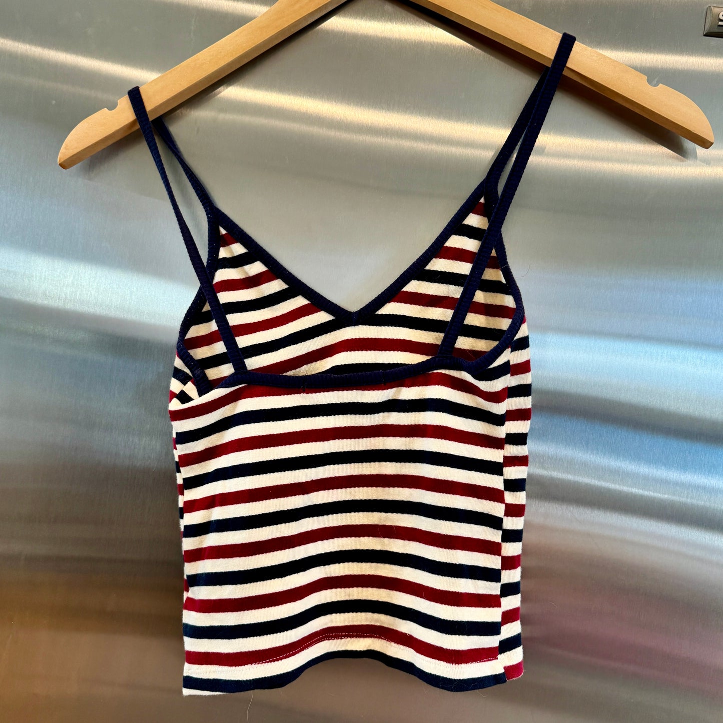 Brandy Melville Stripe Tank Top Crop Shirt Knit Red Blue * Pre-Owned